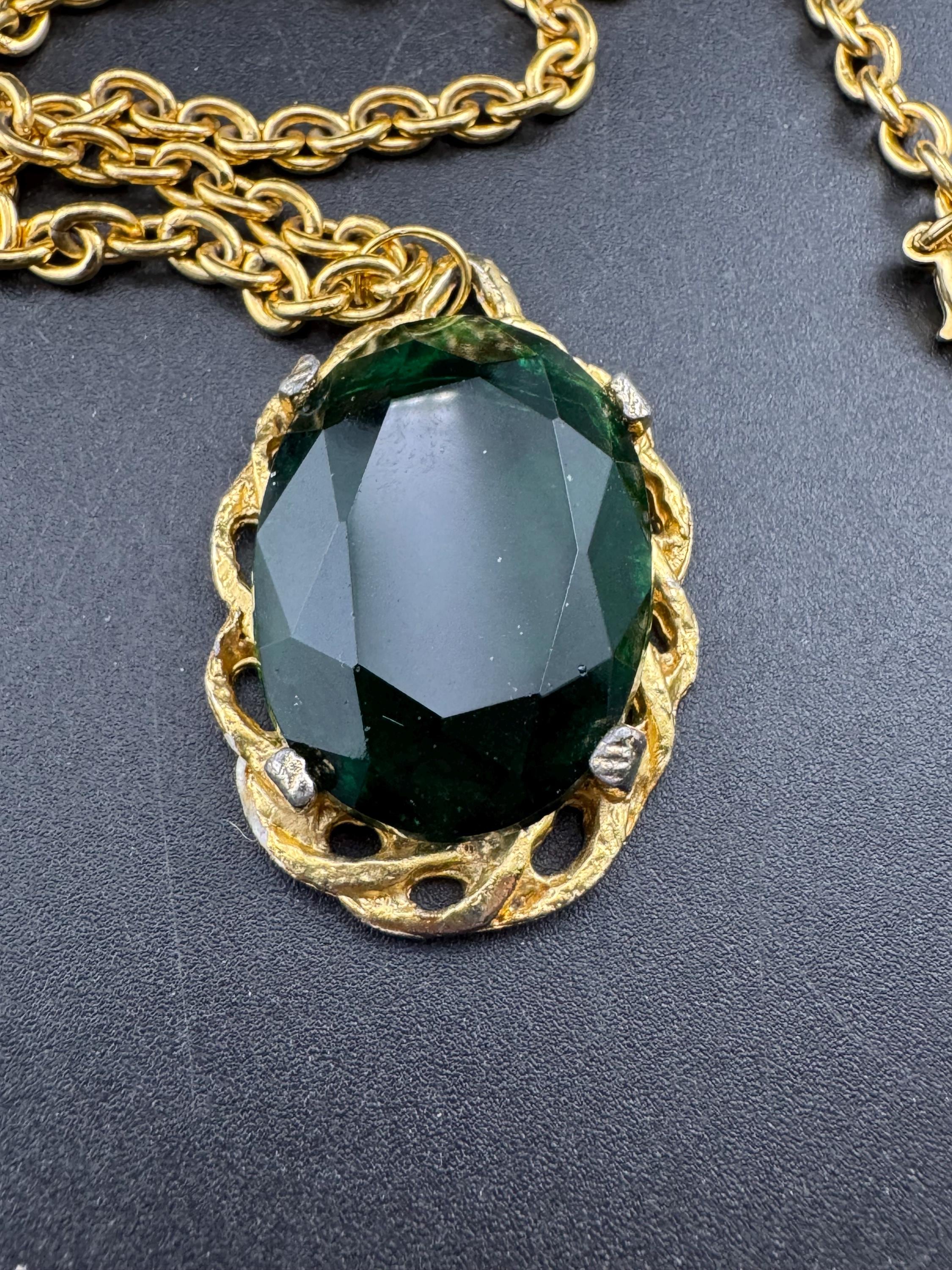 Emerald green oval glass pendant necklace mid century Vintage Modernist gold tone metal
