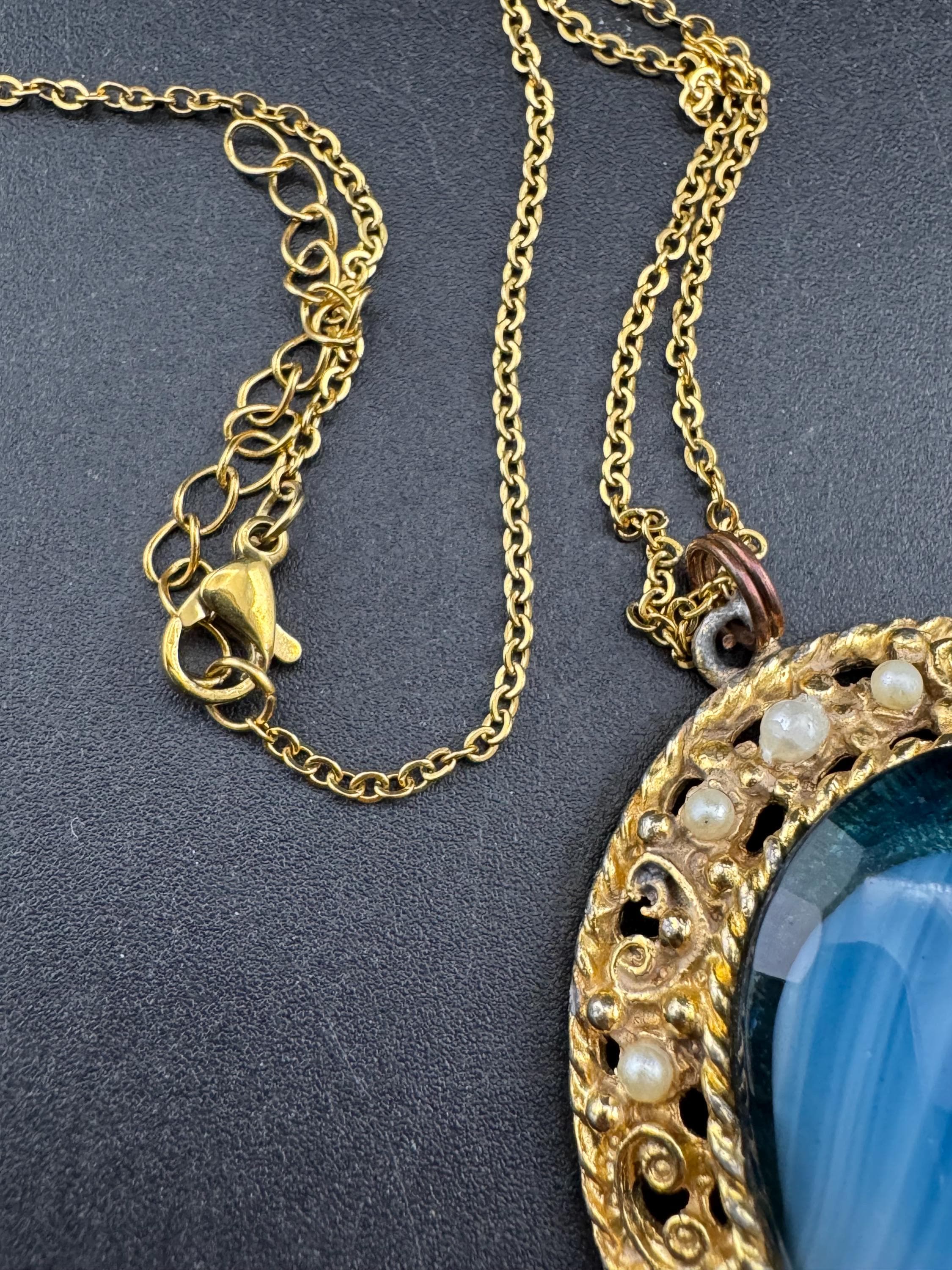 Vintage oversized blue marbled givre glass seed pearl pendant necklace