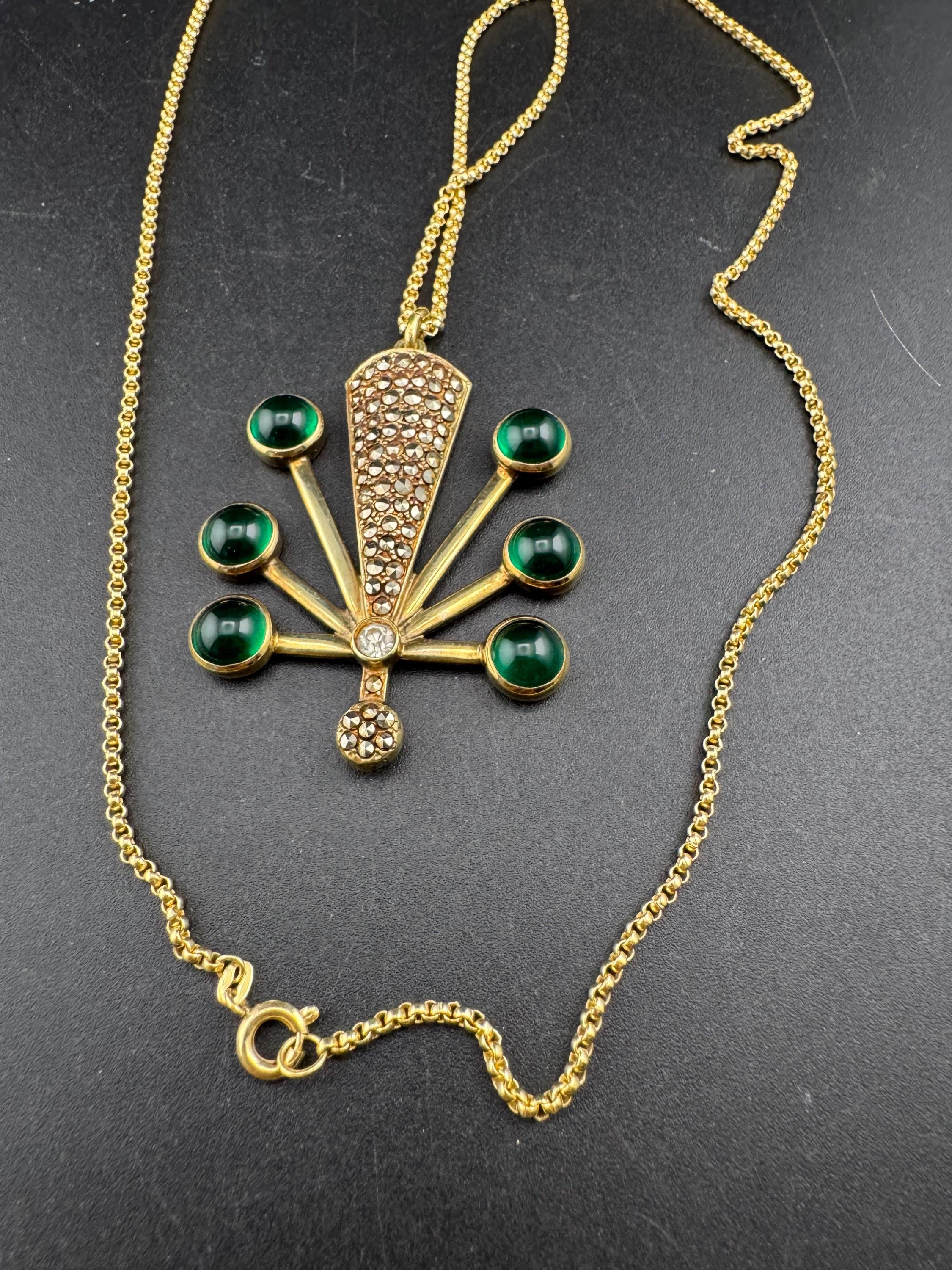 Vintage space age green glass cabochon modernist pendant necklace, marcasite gold tone