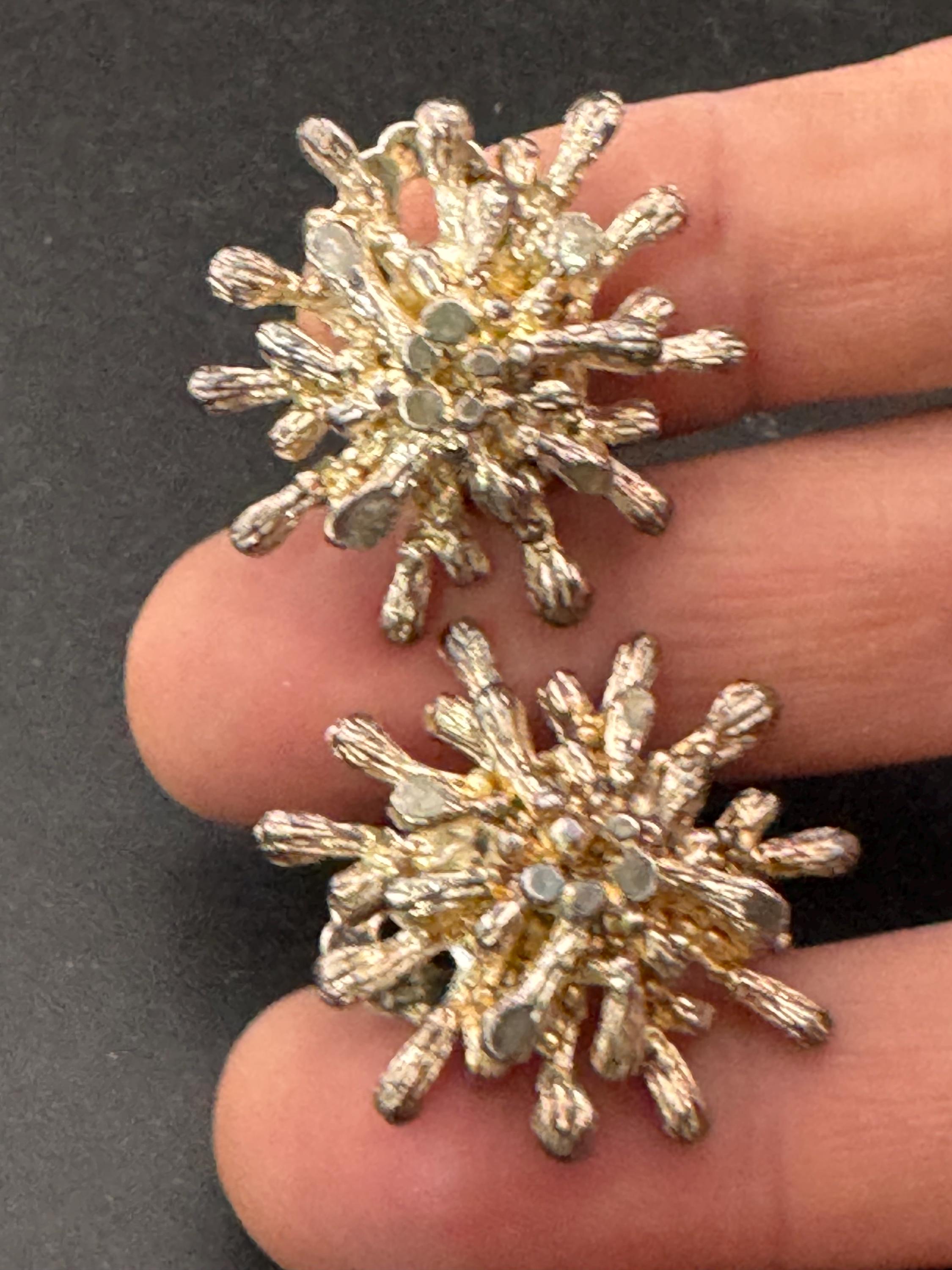 1970s brutalist spikey star clip on earrings, silver tone