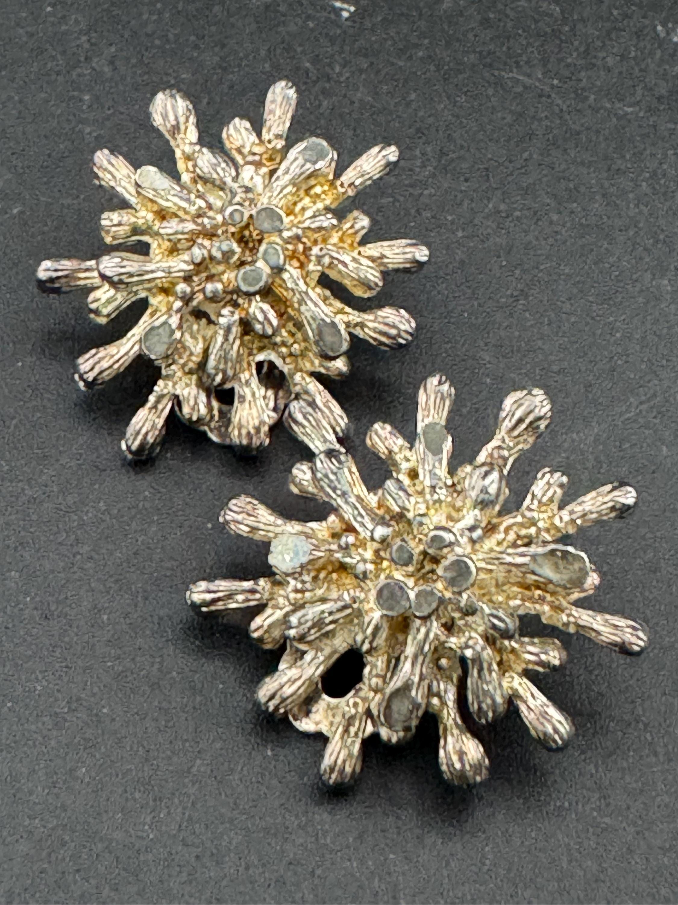 1970s brutalist spikey star clip on earrings, silver tone