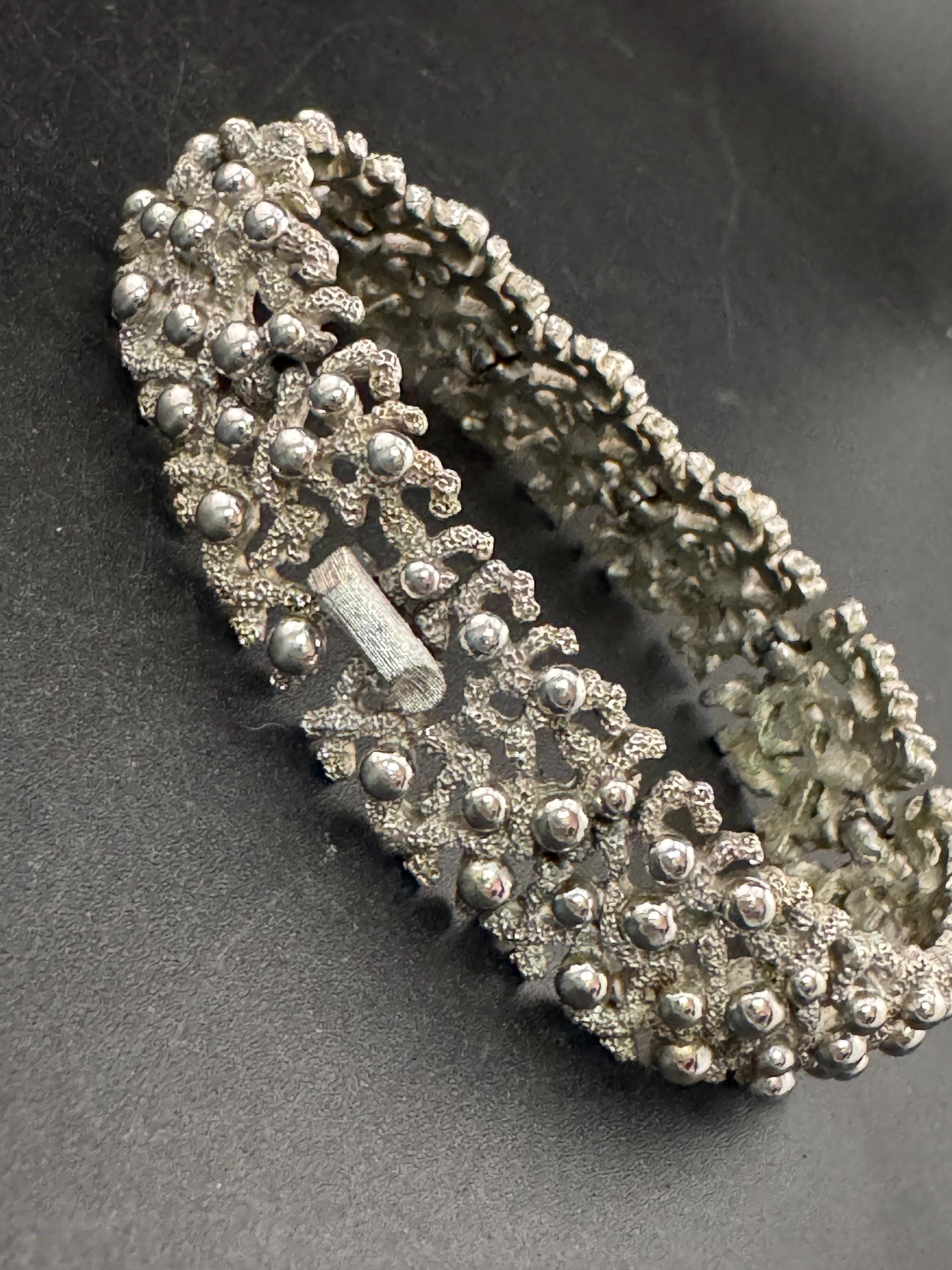 Brutalist ball beaded panel link bracelet 18.5cm , silver tone 1970s