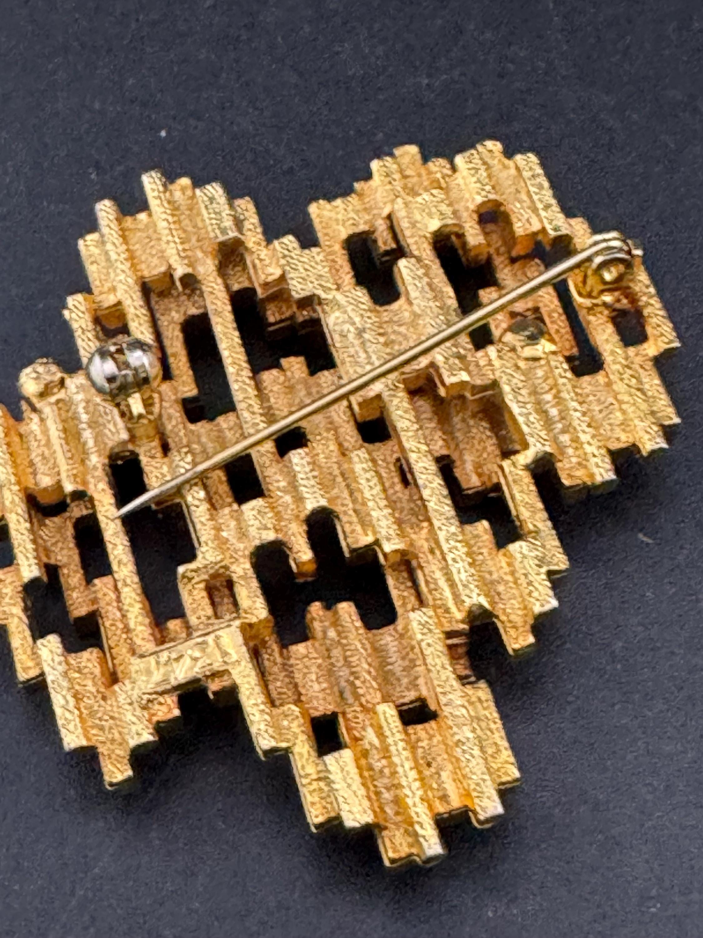 vintage modernist brutalist abstract brooch 5cm gold tone
