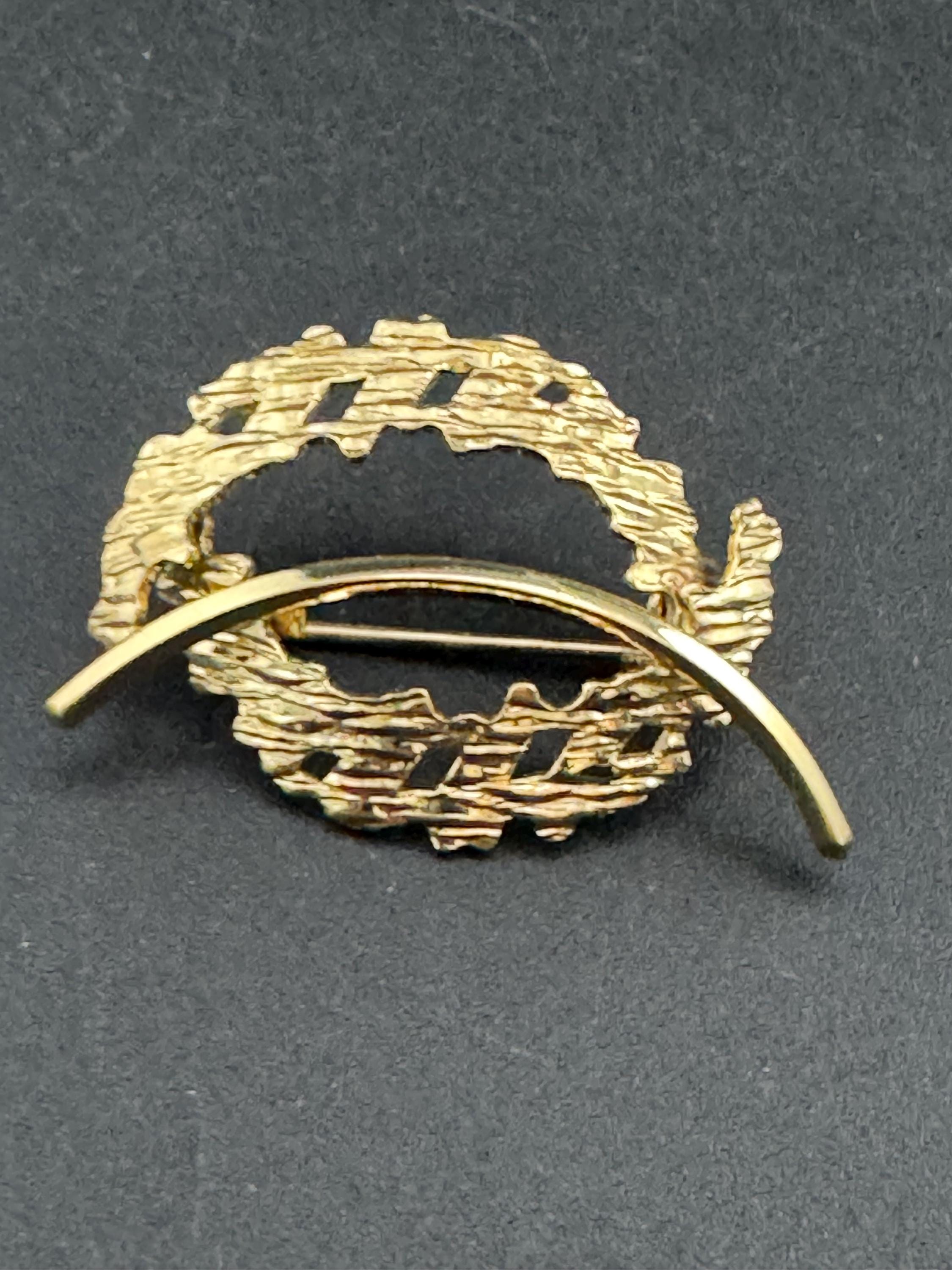 vintage modernist abstract floral brooch brutalist, gold plated 3.75cm