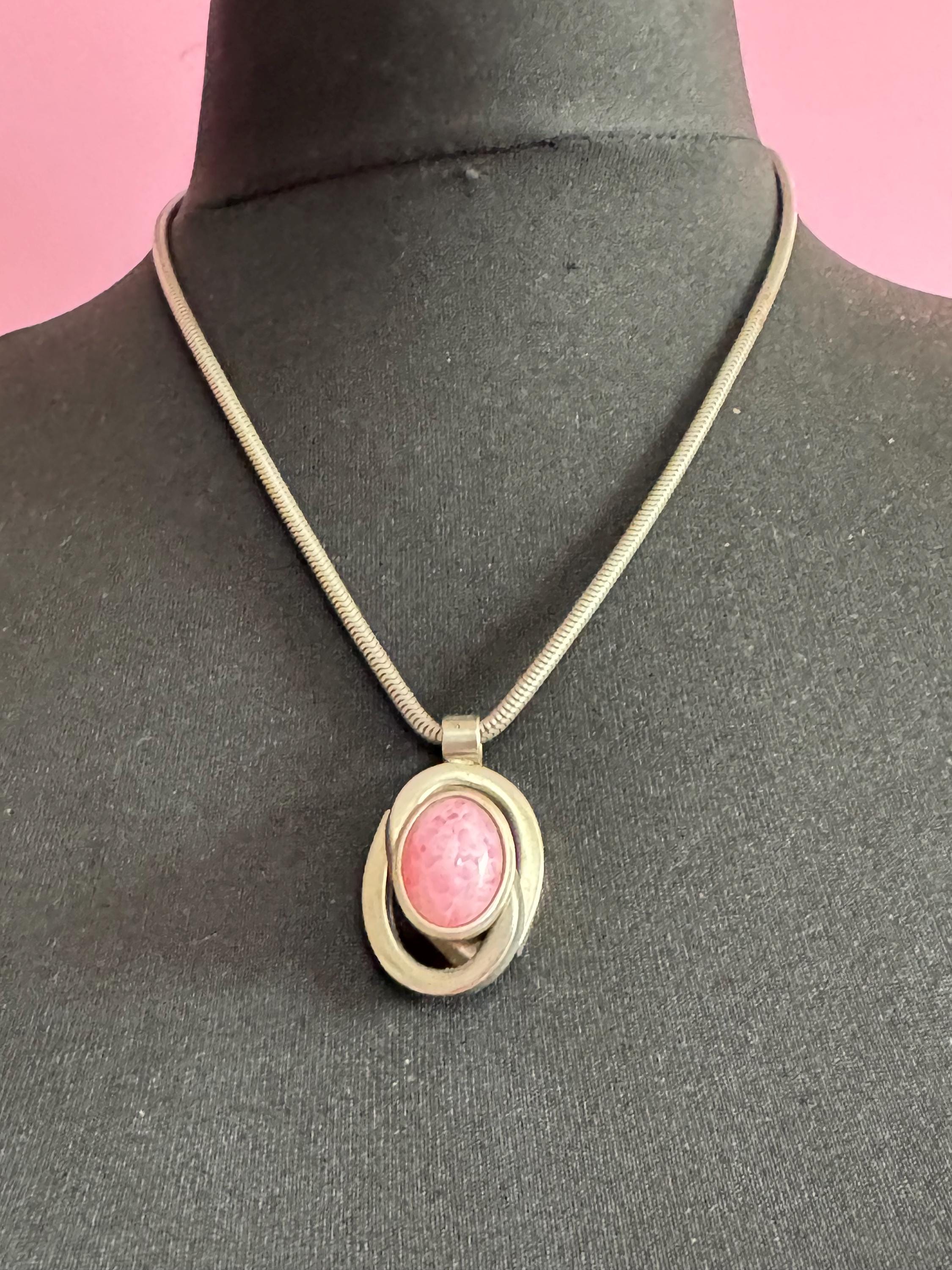 Vintage 1970s pink cabochon modernist chrome pendant necklace