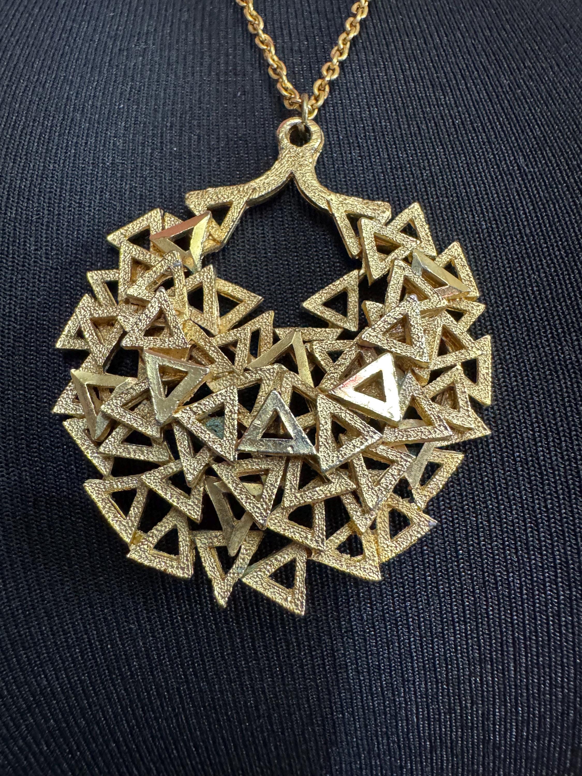 vintage geometric brutalist pendant necklace, 1970s gold tone