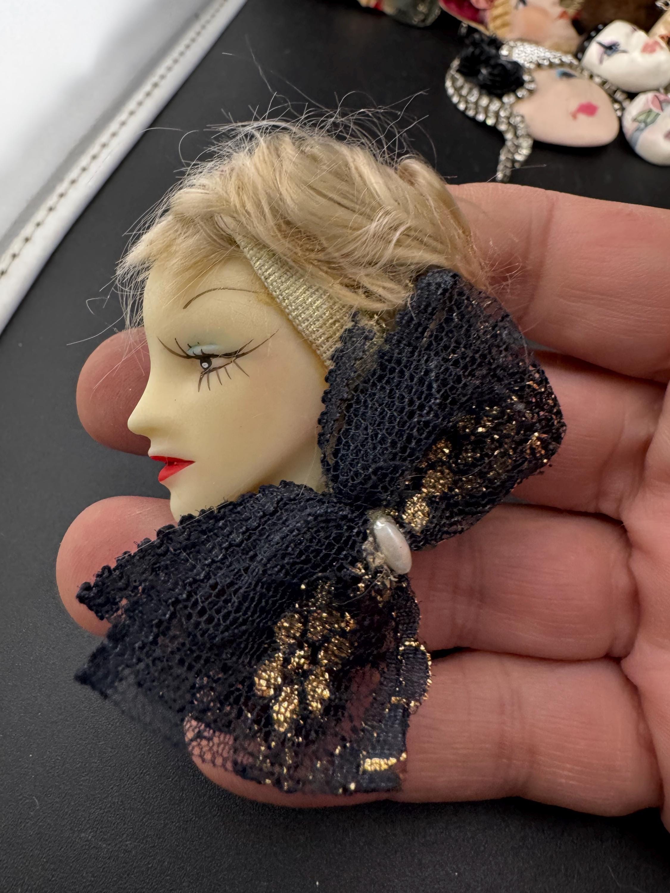 vintage flapper face brooch, art deco lady pin with lace bow