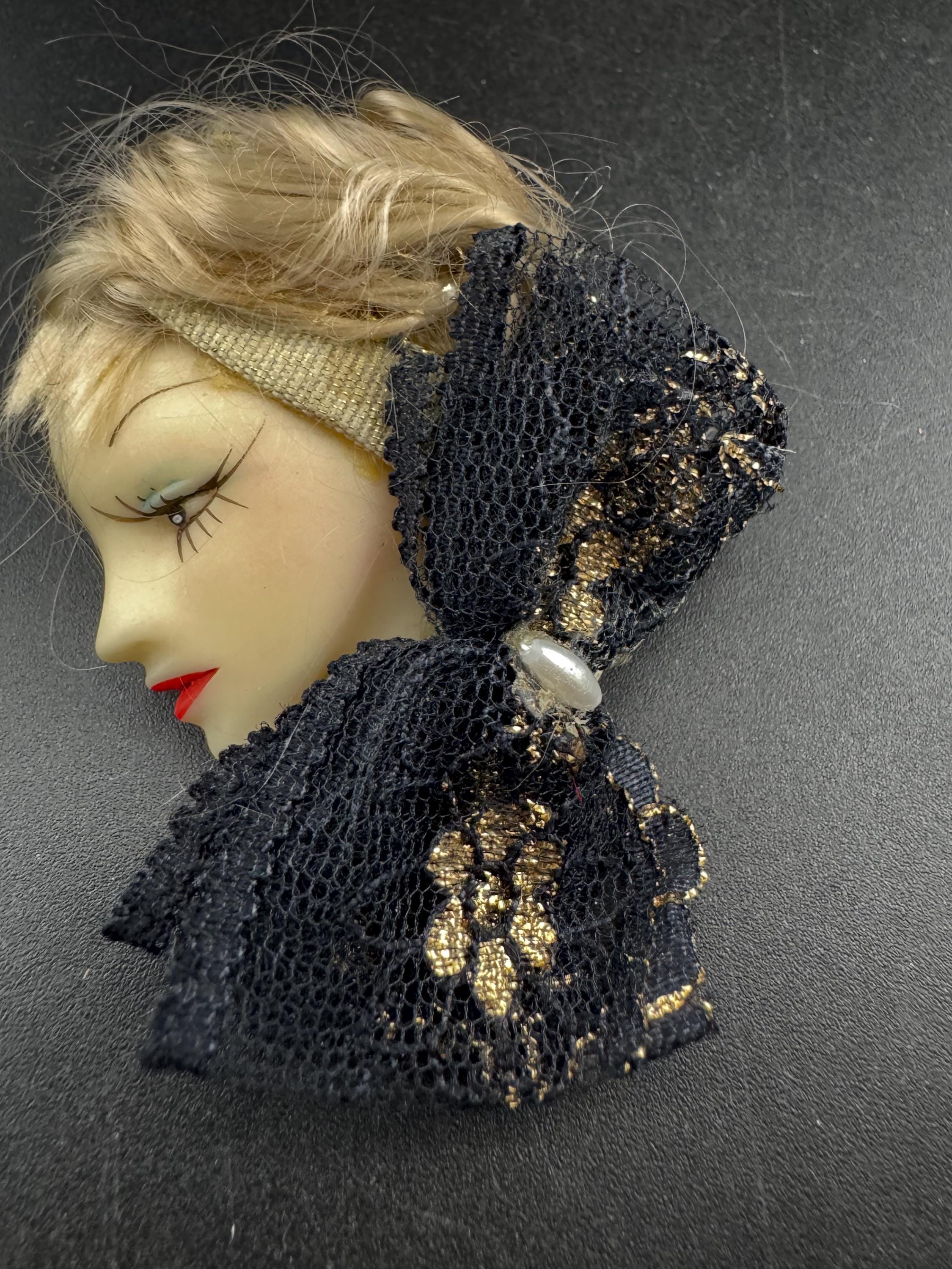 vintage flapper face brooch, art deco lady pin with lace bow