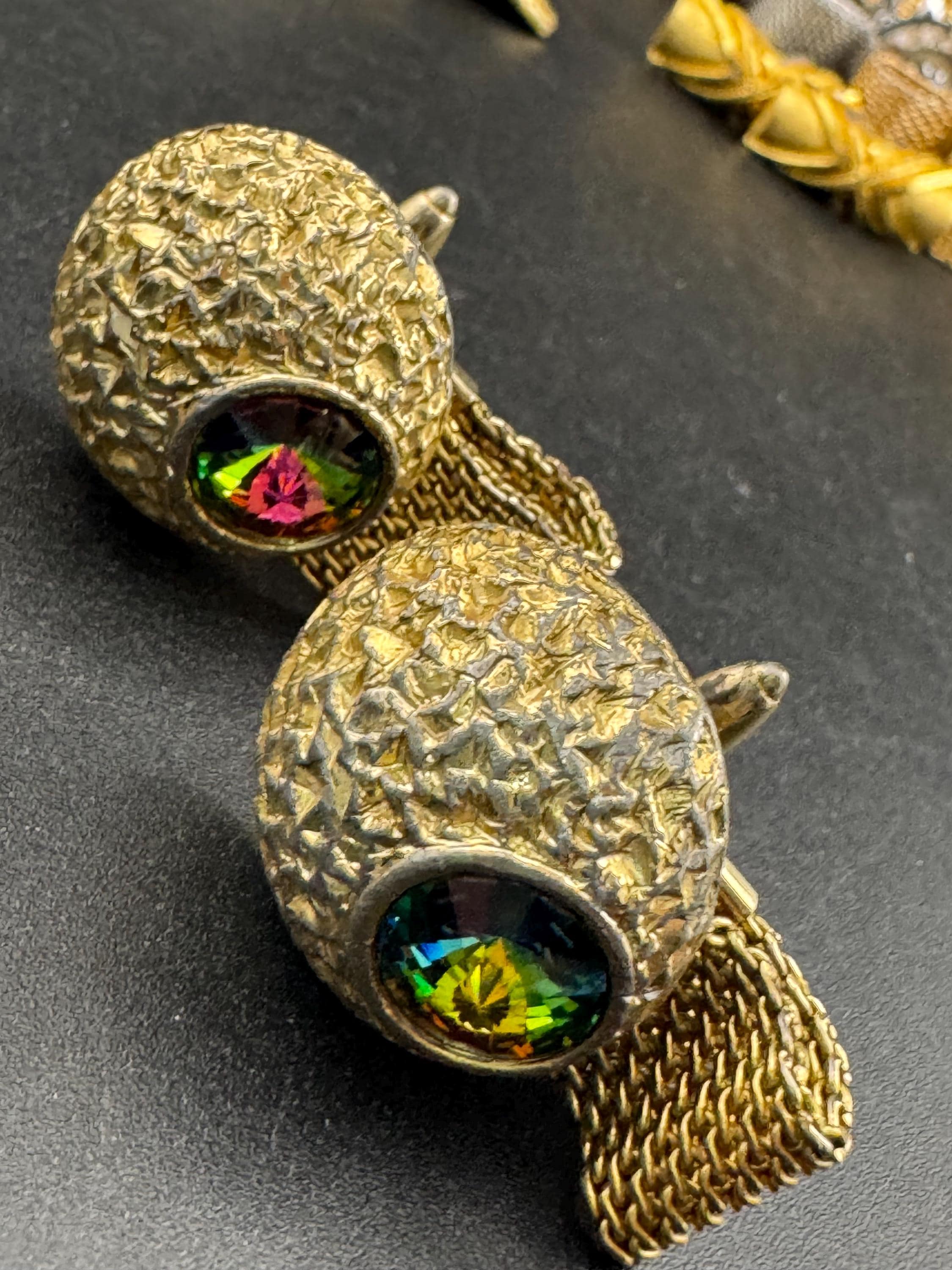 Vintage men’s gold mesh cufflinks with Rivoli crystal Rhinestones, Brutalist 1970s