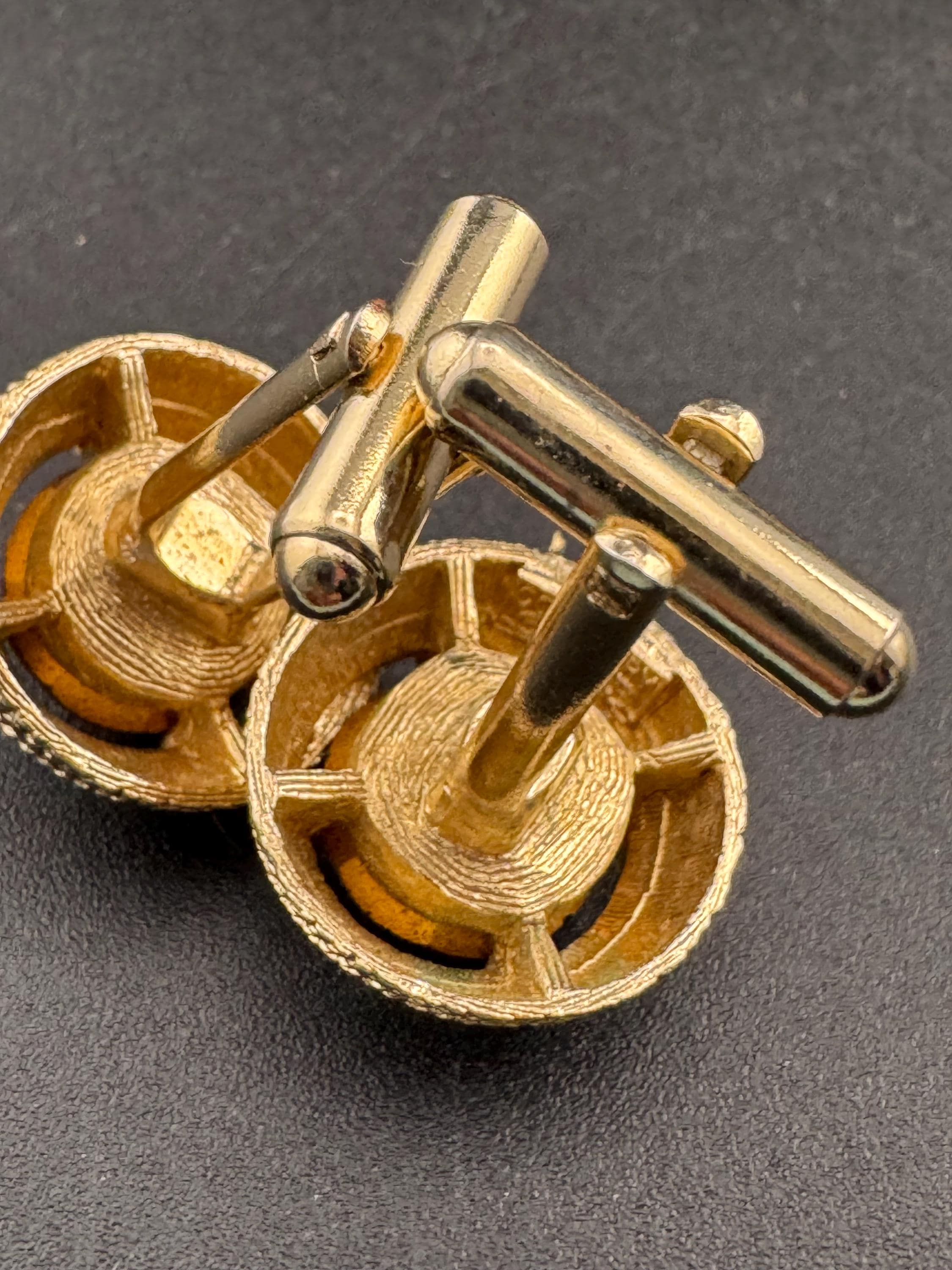 Vintage men’s gold cufflinks with brown cognac glass crystal Rhinestones, Brutalist 1970s