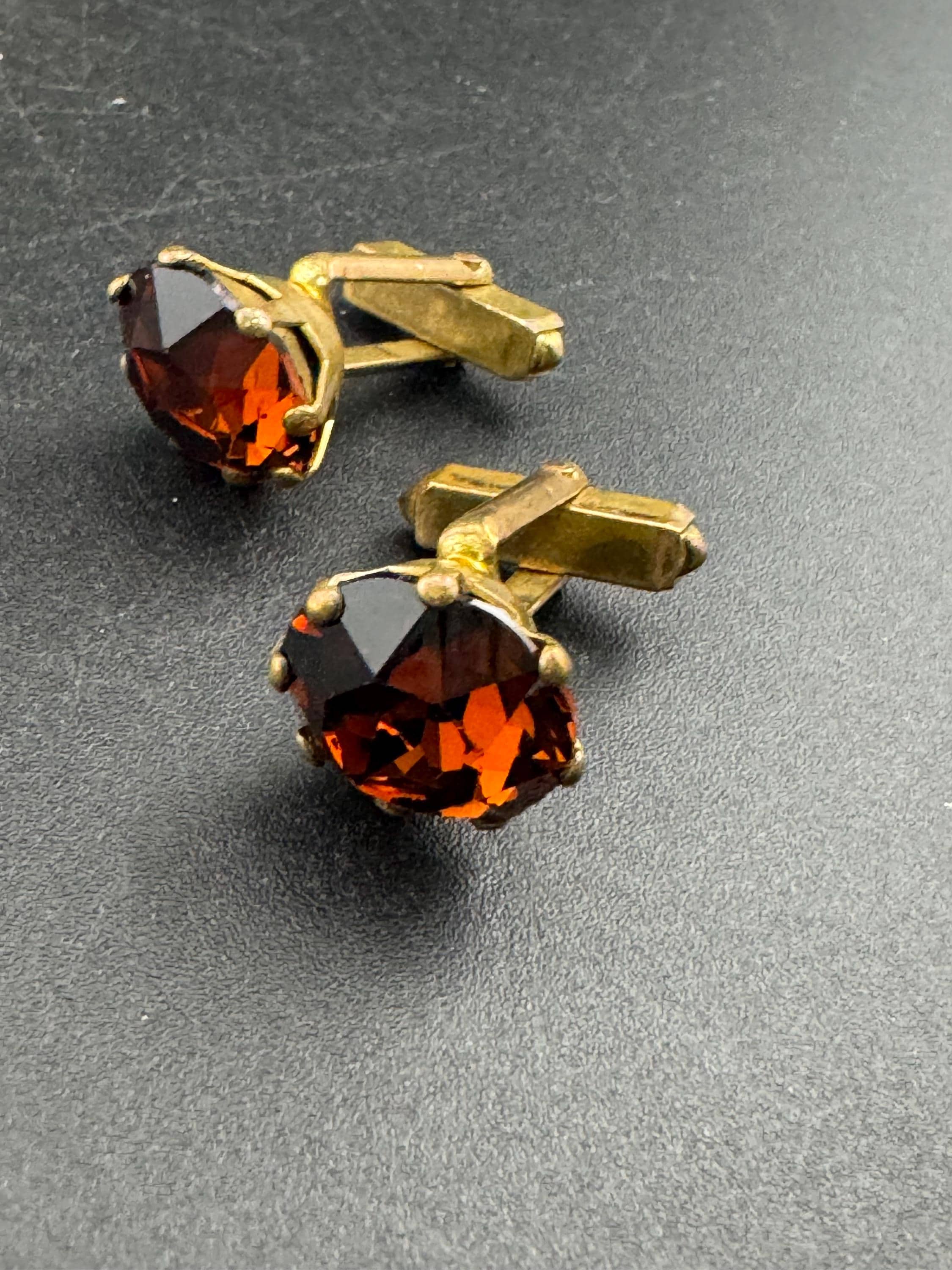Vintage men’s gold cufflinks with brown cognac glass crystal Rhinestones, Brutalist 1970s