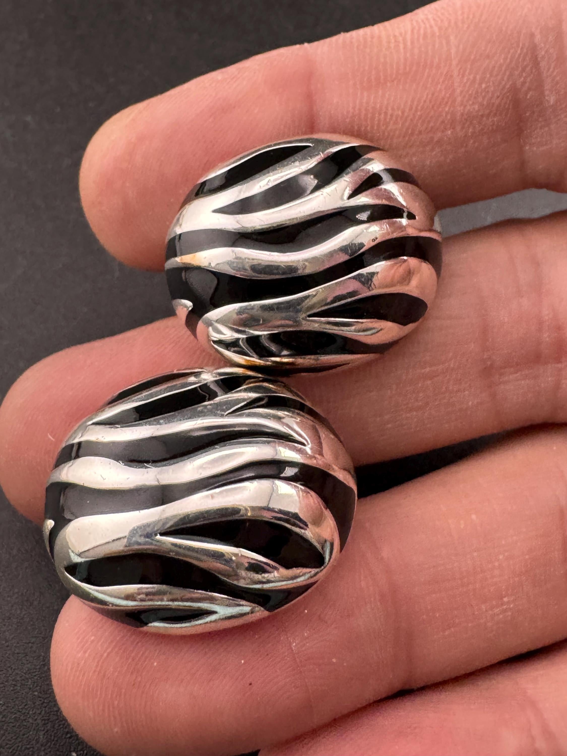 Vintage silver and black enamel Oval button clip on earrings 2.5cm