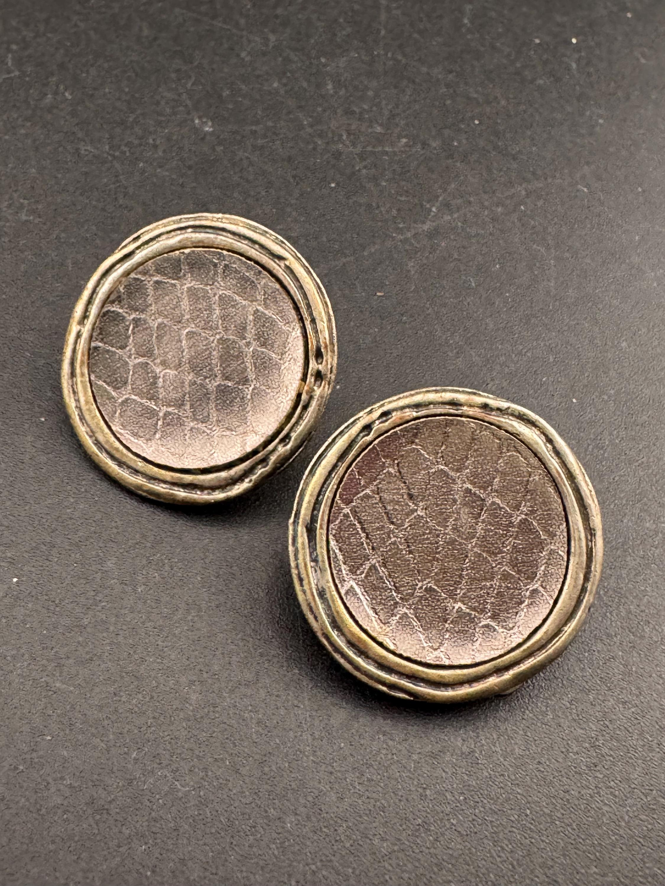 vintage Silver metal snake print insert 2.5cm disc clip on earrings
