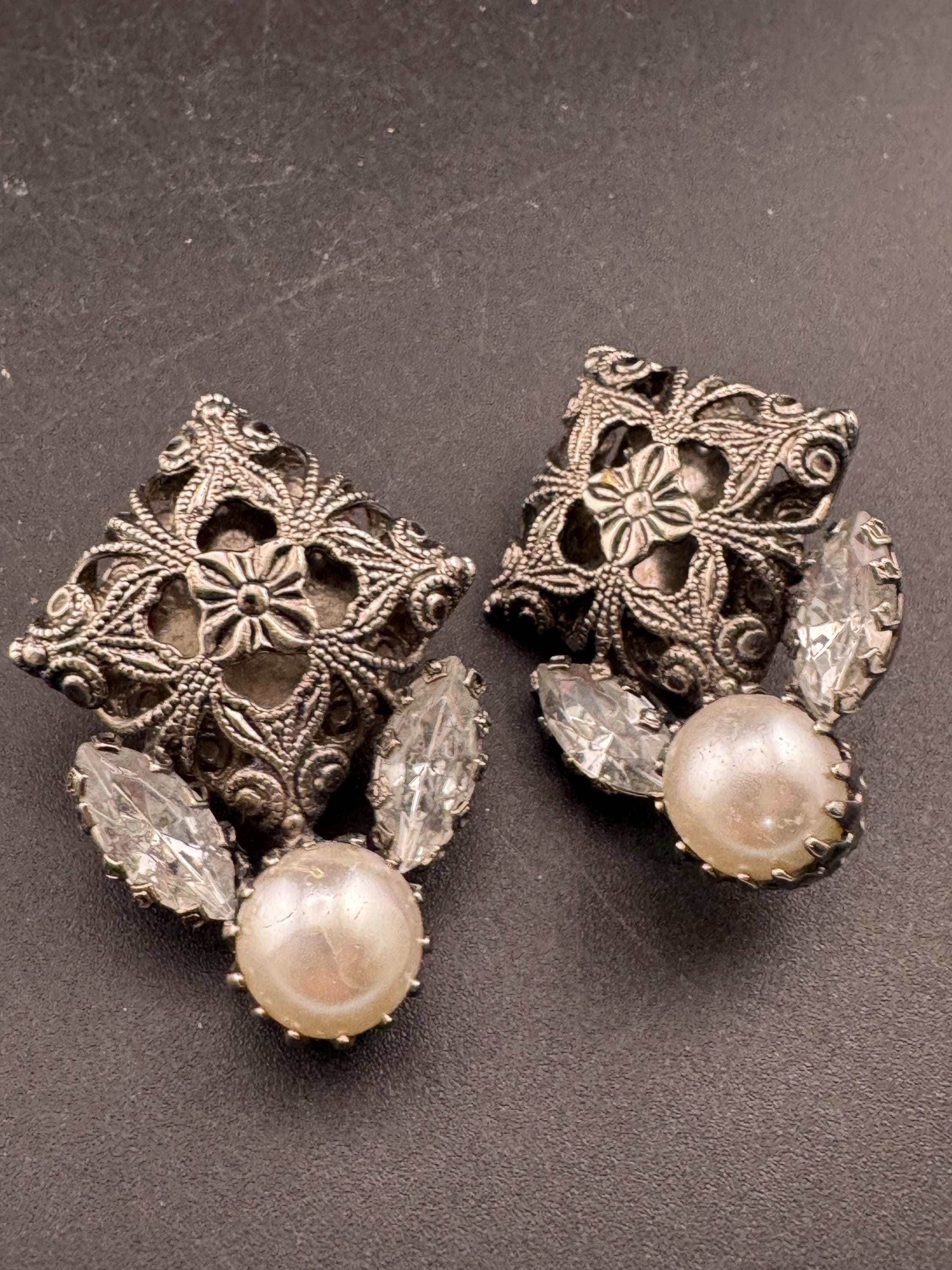 Oversized Faux Pearl and rhinestone filigree metal Clip On Earrings