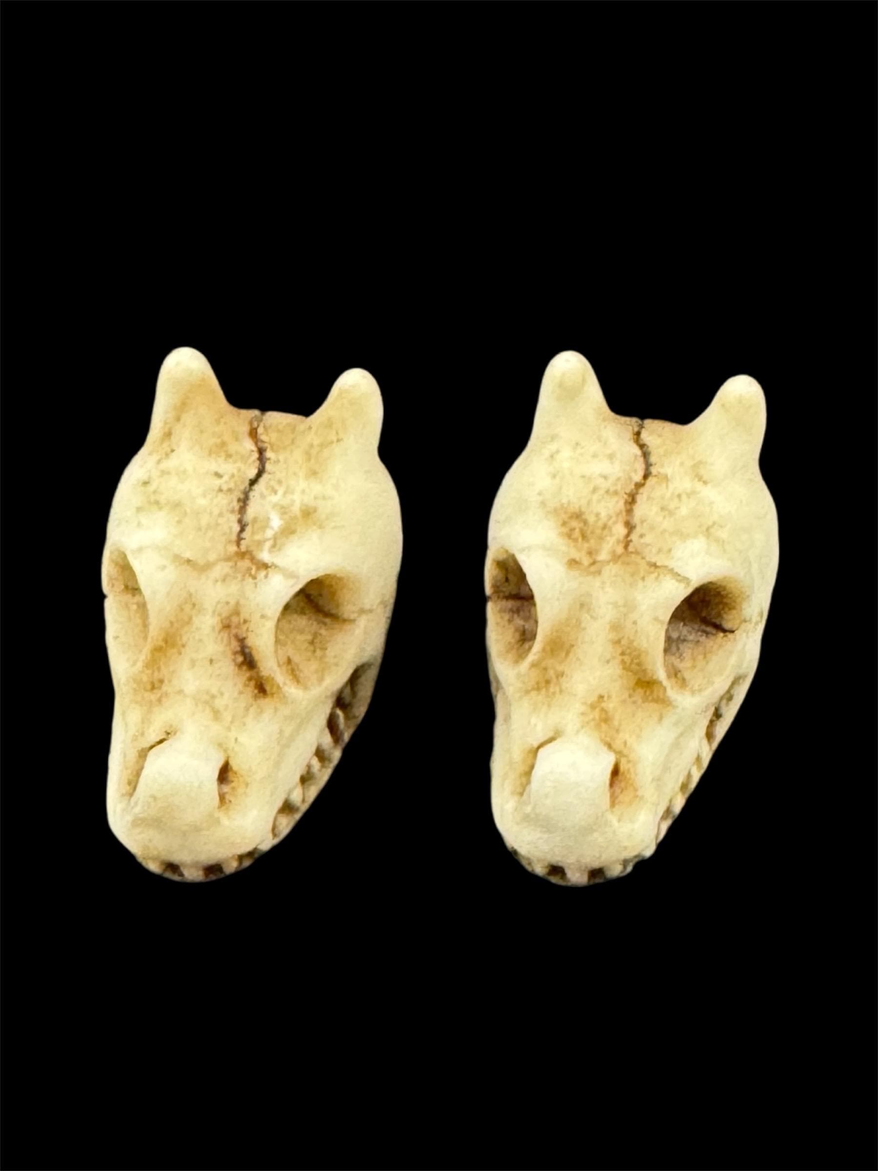 2 pieces Miniatures spooky Halloween animal skull cake topper decorations, craft scenery, reusable plastic