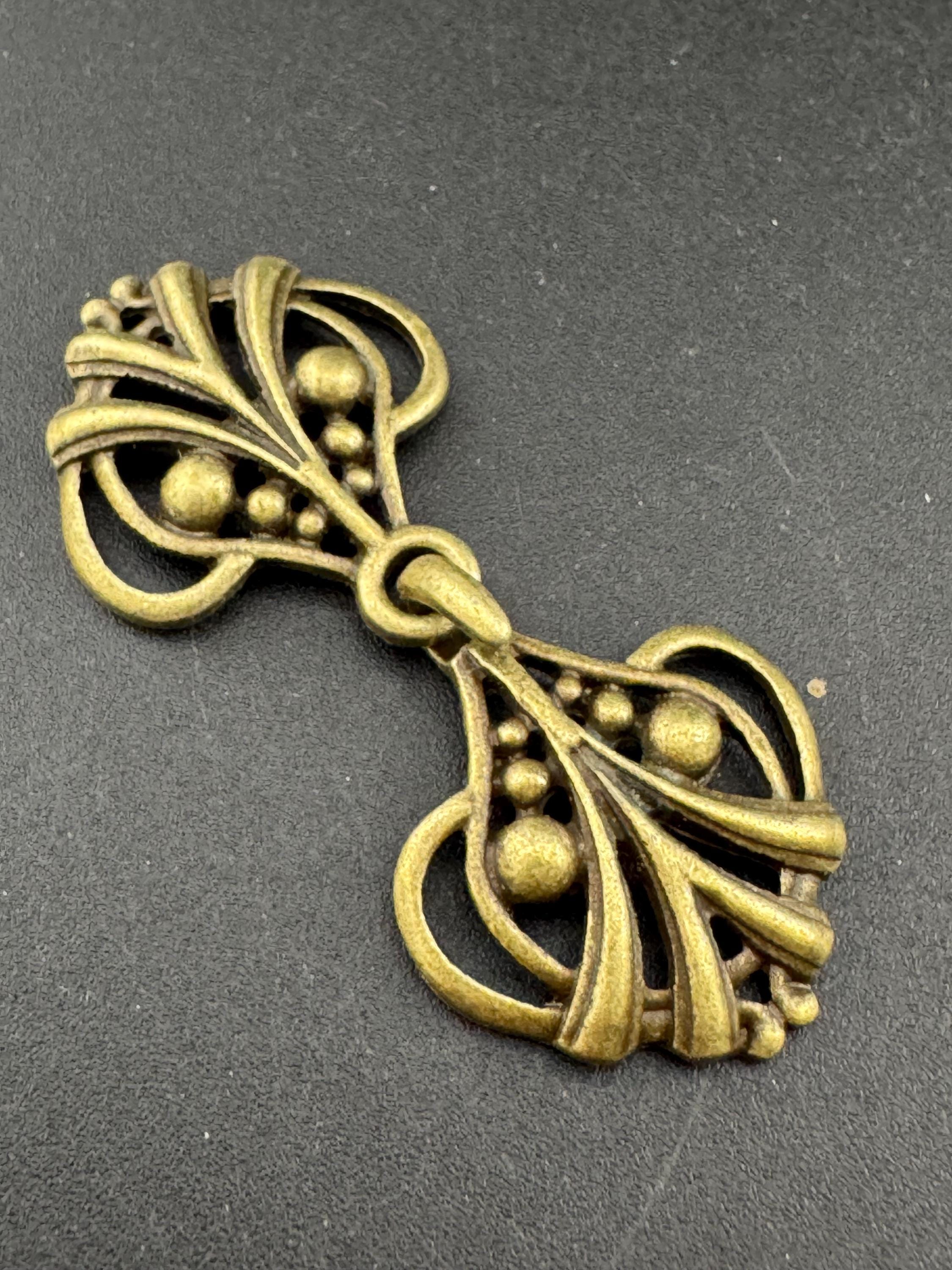 Art nouveau style silver or antique gold double belt buckle , sewing cardigan cloak clasp