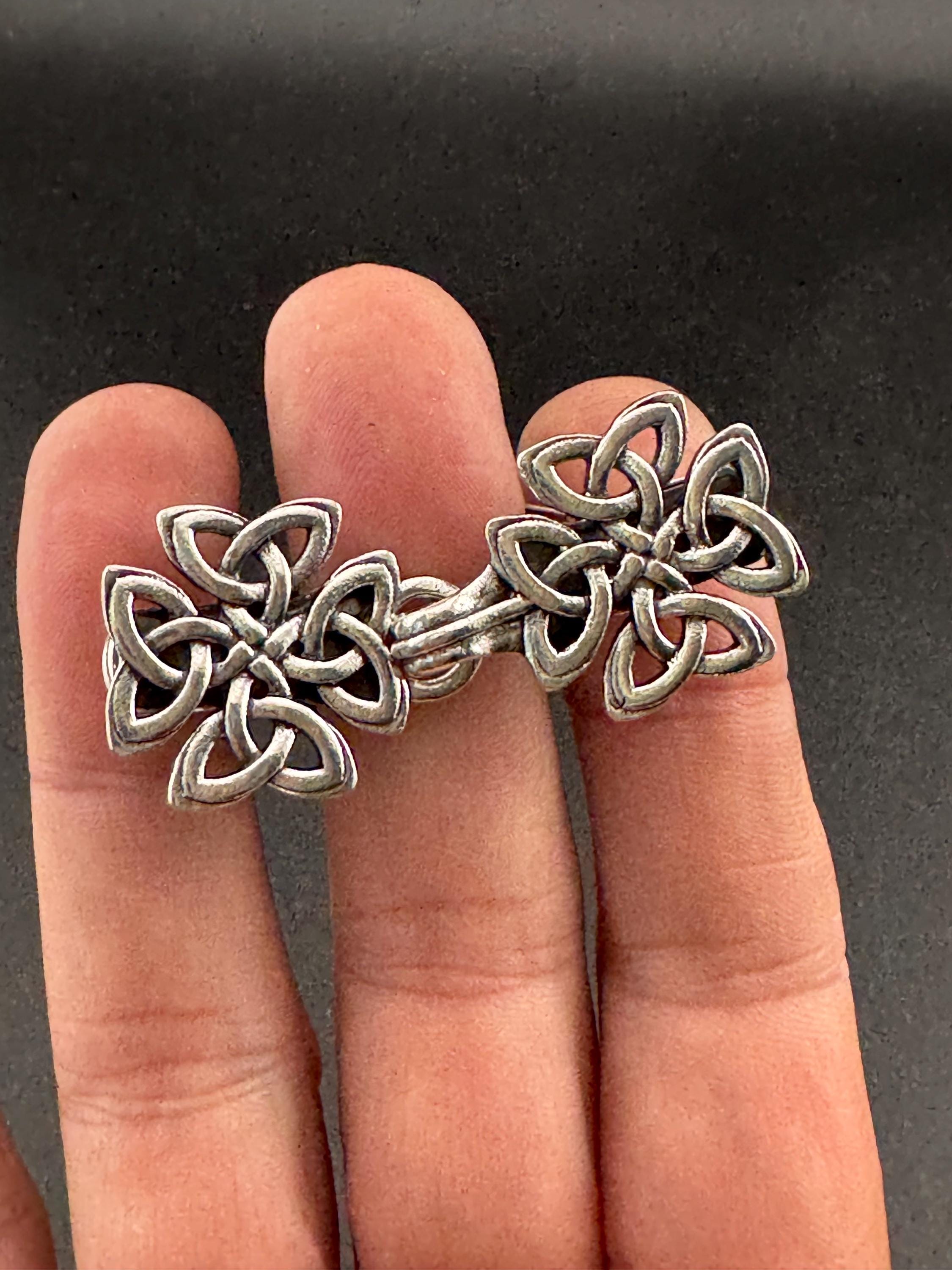 Silver Celtic Scottish style cardigan cloak clasp clip, spring hinged closure
