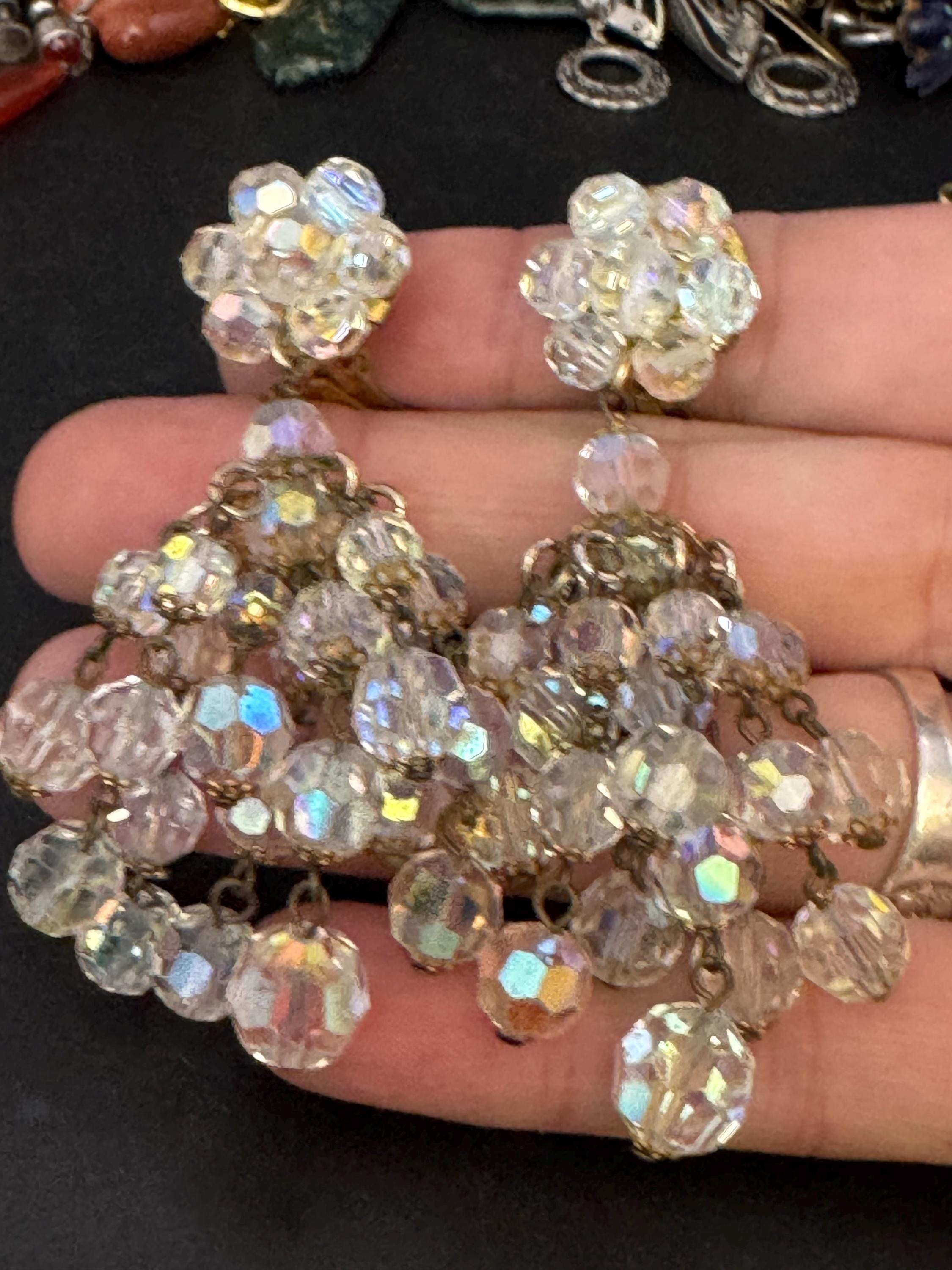 Vintage clear aurora borealis glass beaded chandelier drop clip on earrings