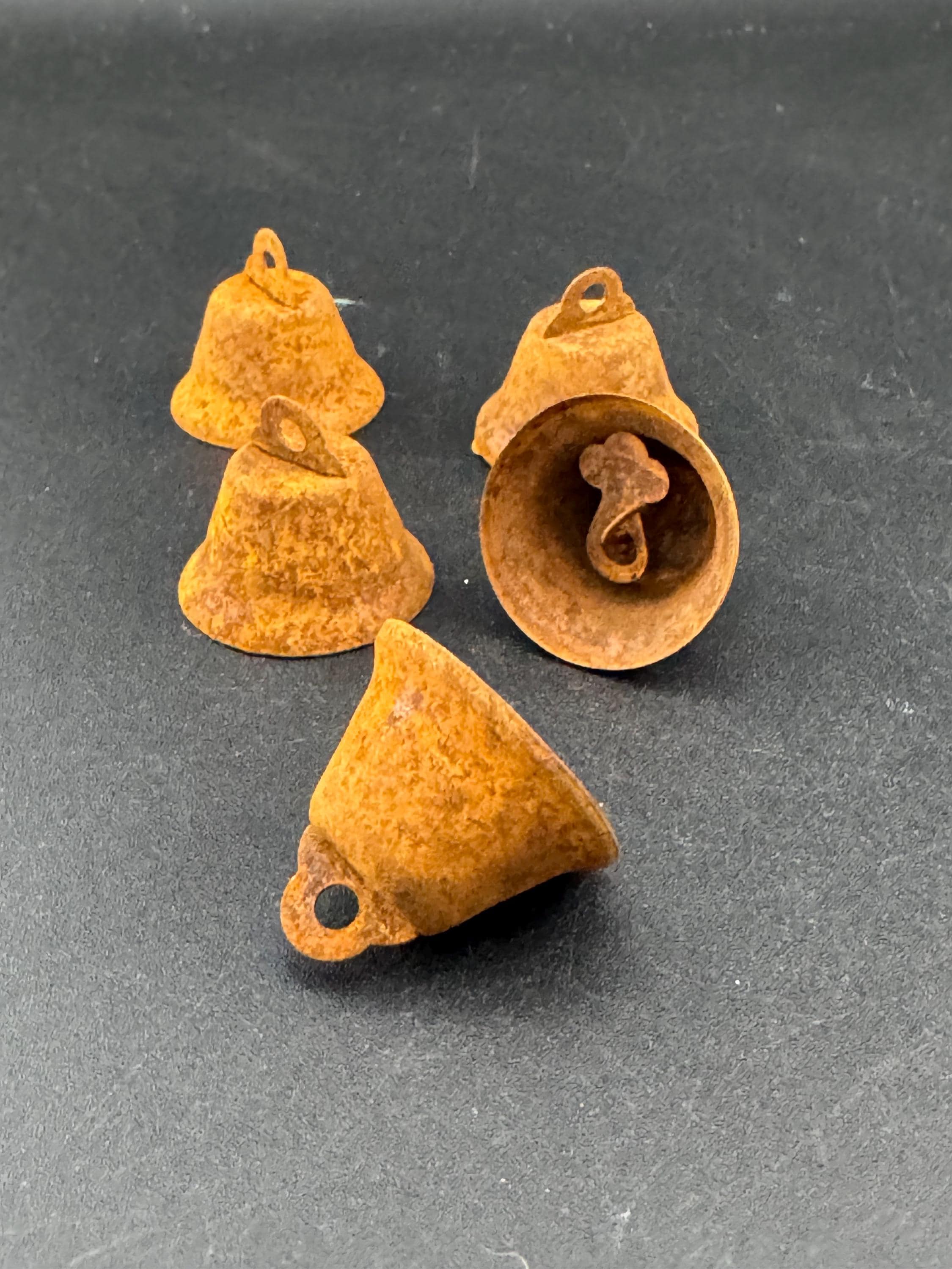 5 Rusty Metal church Bells: Christmas Rustic Craft Jingle Bells