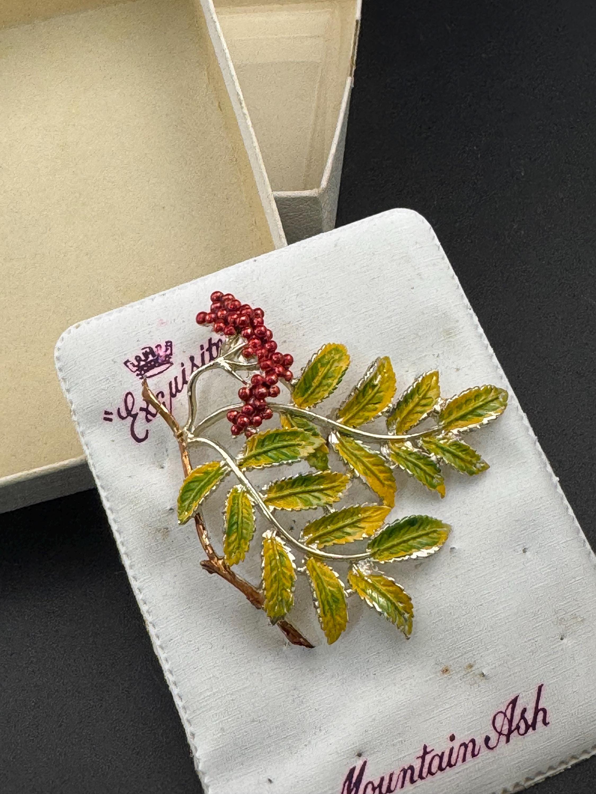 Vintage Enamel Exquisite floral mountain ash brooch, ref 5539