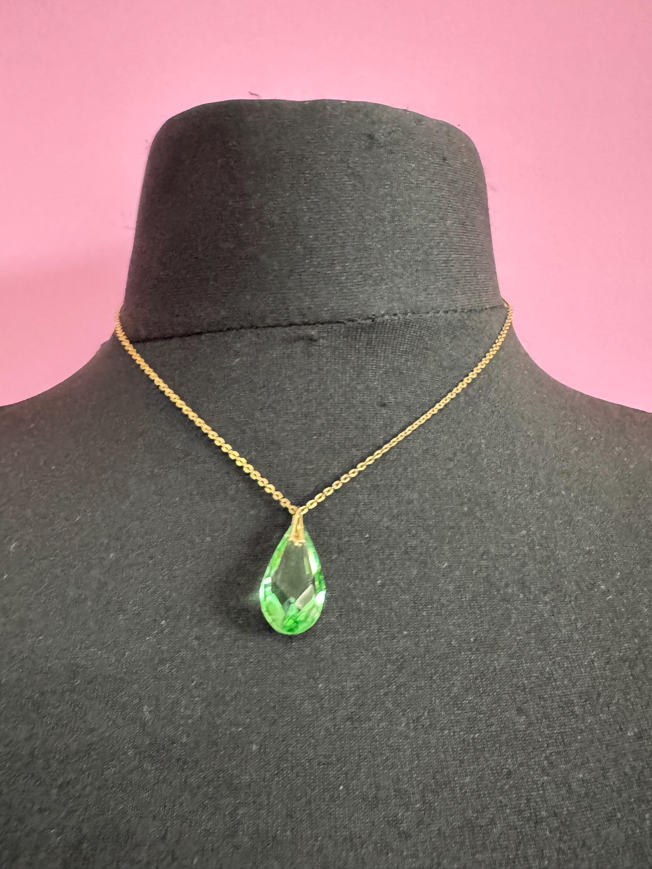 Rolled gold Art Deco emerald green teardrop pendant drop Necklace Antique