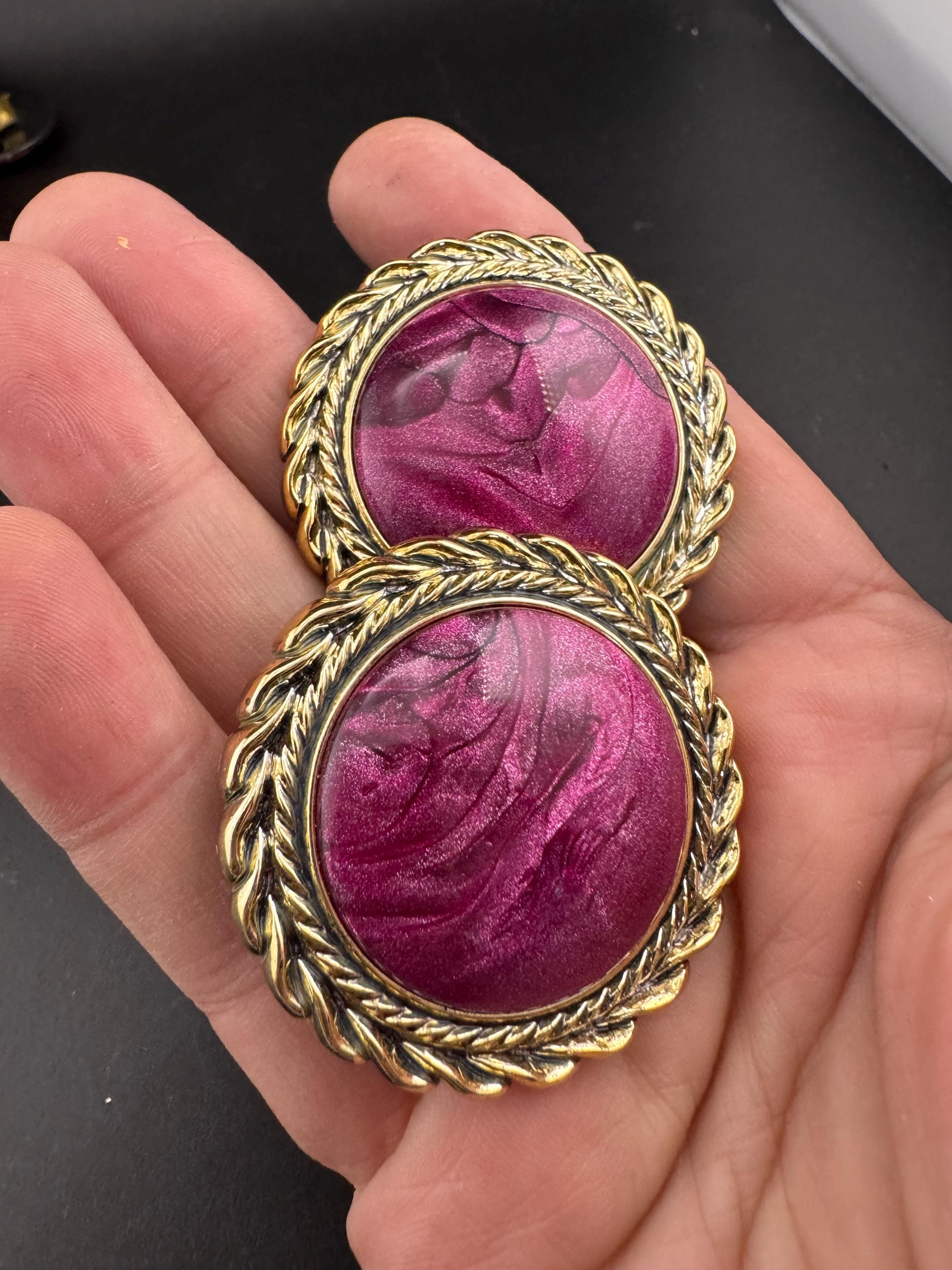 Vintage plastic oversized gold tone ink pink purple clip on earrings 4cm