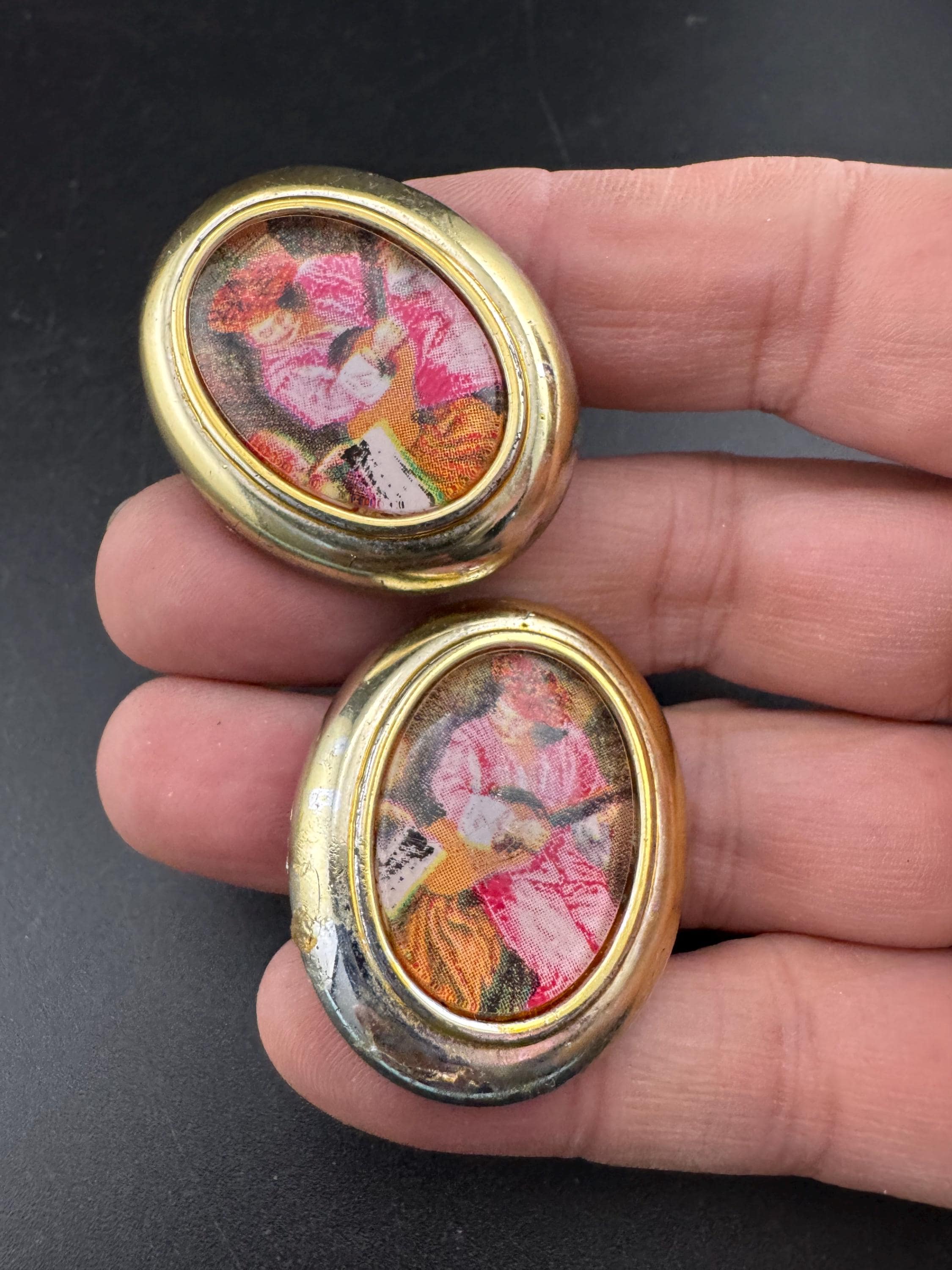 Vintage plastic oversized gold pink  portrait clip on earrings