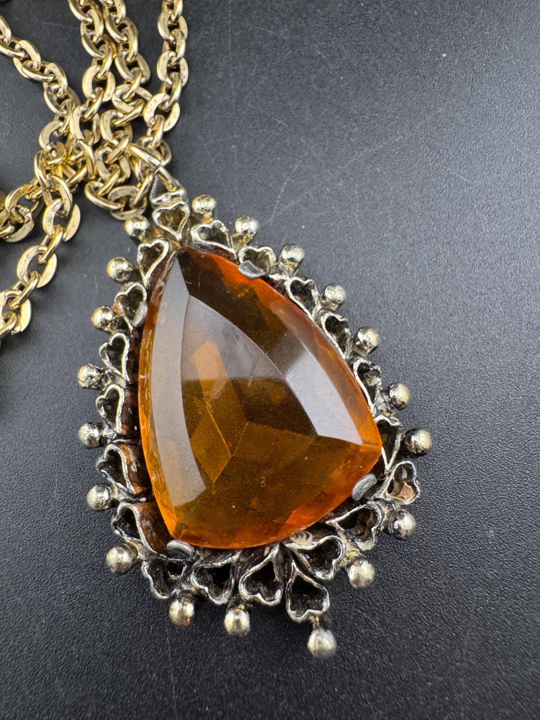 Vintage gold tone orange amber faceted Glass teardrop pendant necklace on 72cm chain