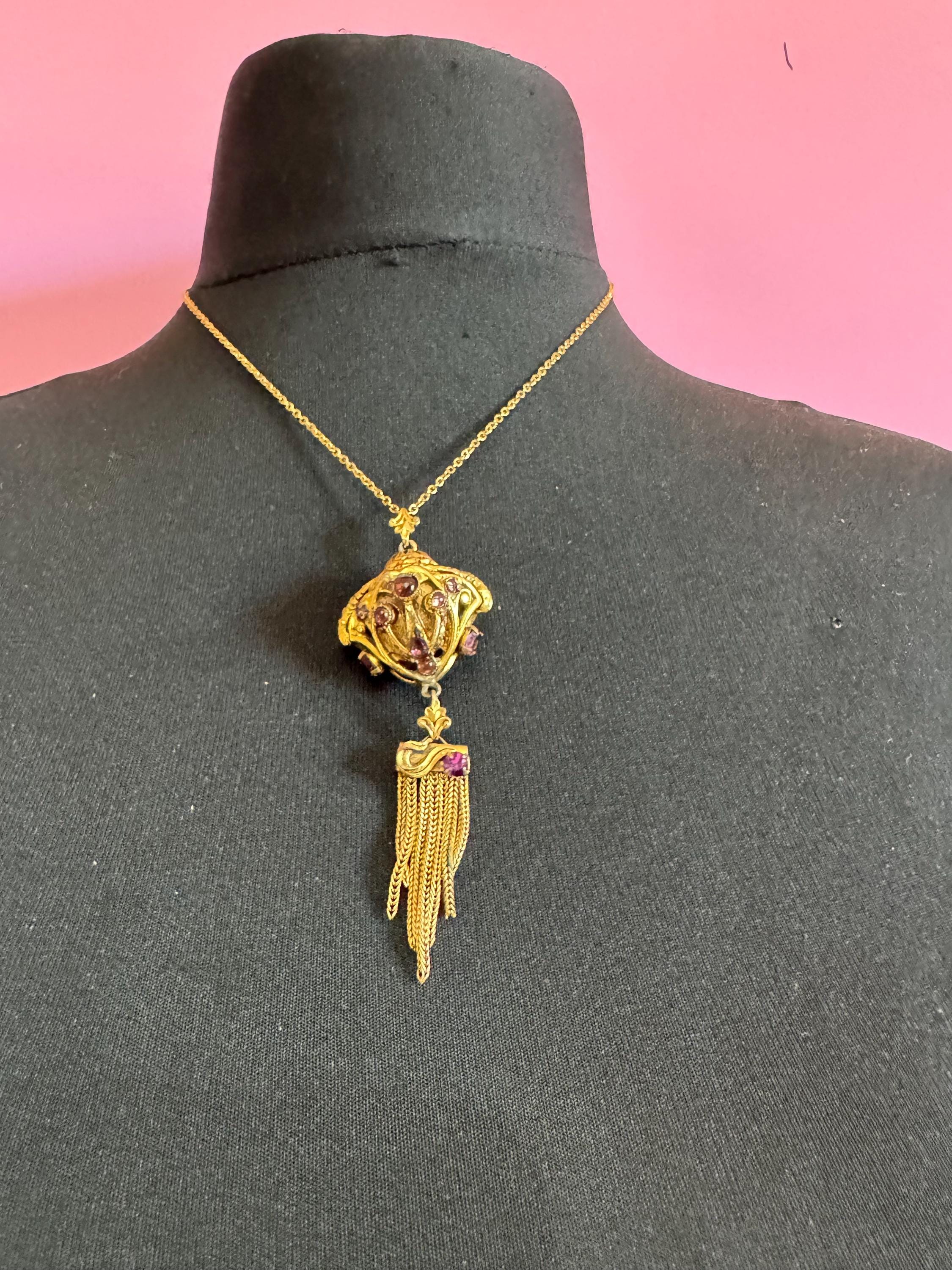 Vintage Gold Tone ornate amethyst tassel Pendant Necklace, Purple rhinestones