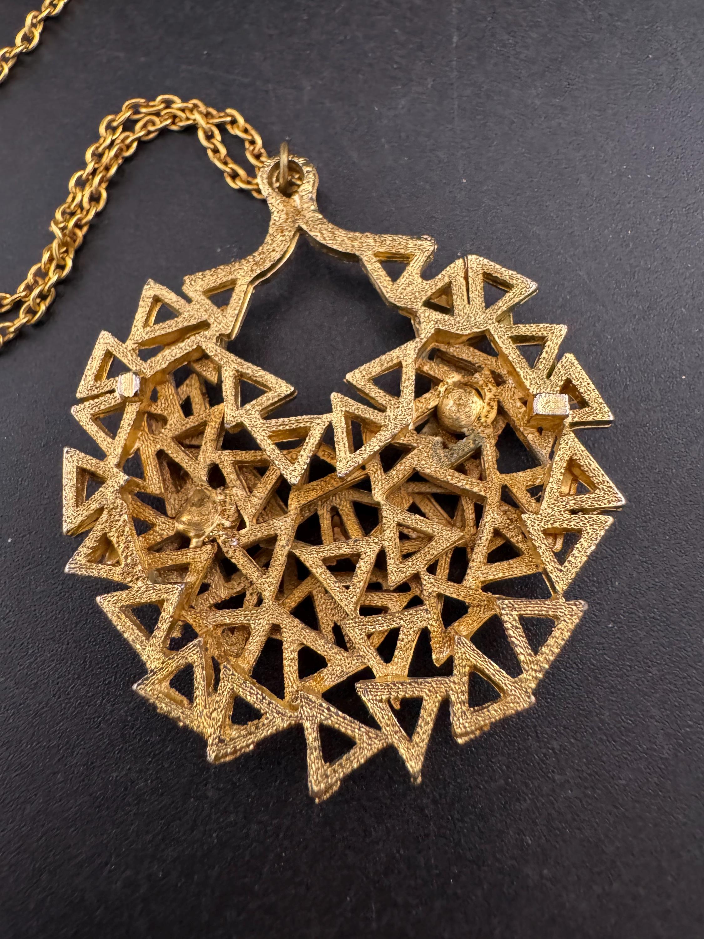vintage geometric brutalist pendant necklace, 1970s gold tone