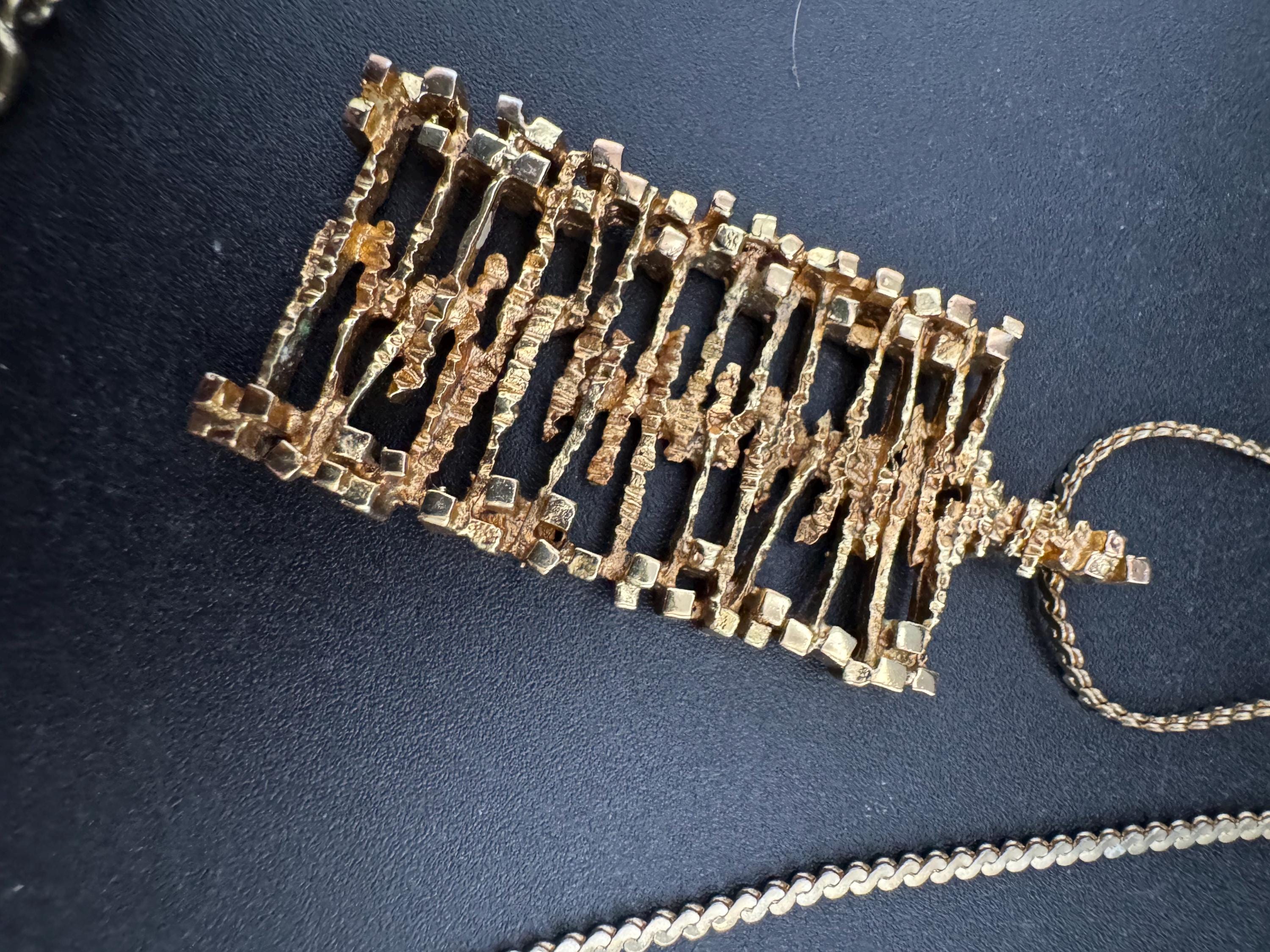 vintage geometric brutalist pendant necklace, 1970s gold tone
