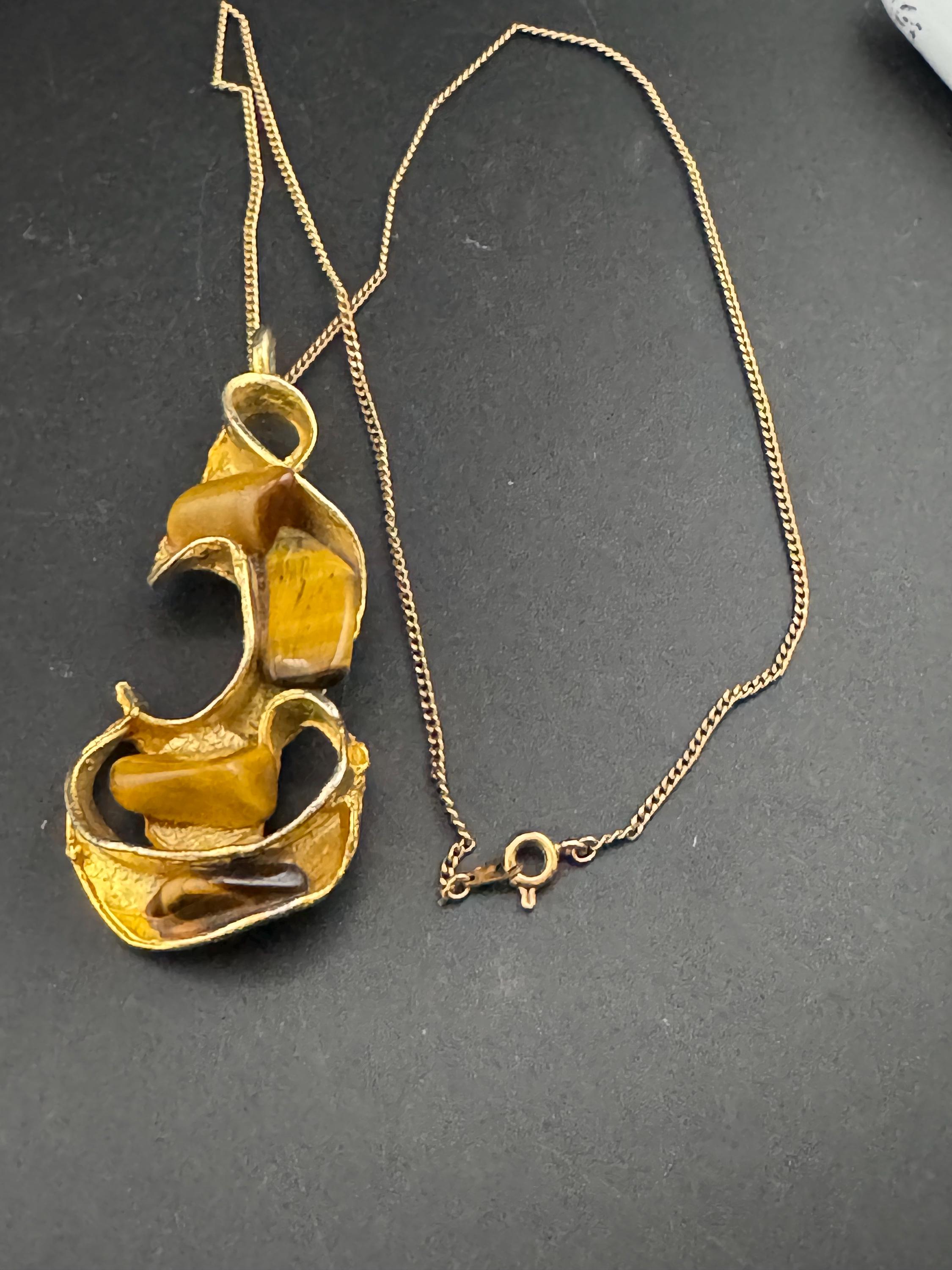 Gold tone 1970s Brutalist brown tigerseye gemstone combination pendant necklace and brooch