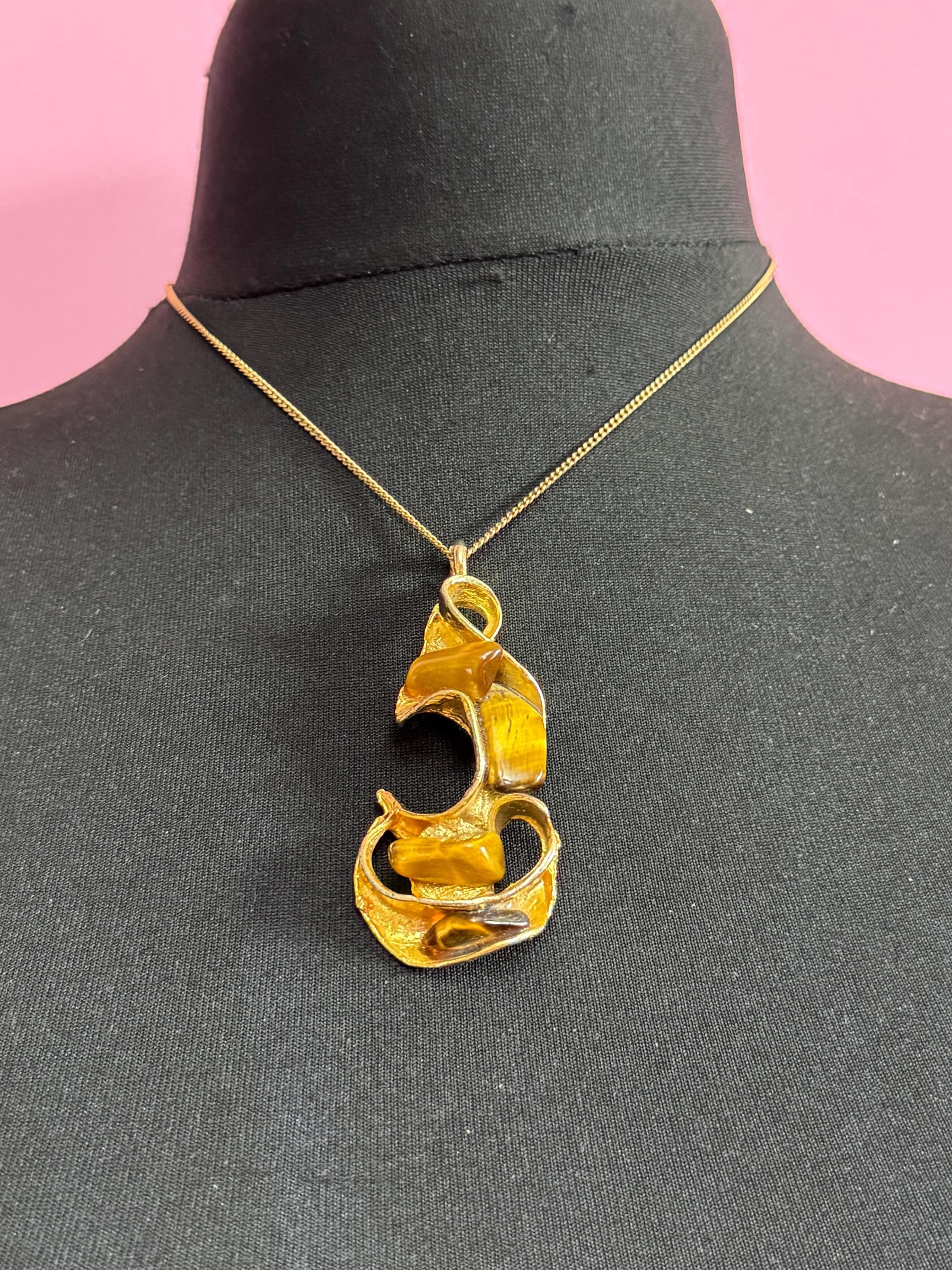 Gold tone 1970s Brutalist brown tigerseye gemstone combination pendant necklace and brooch