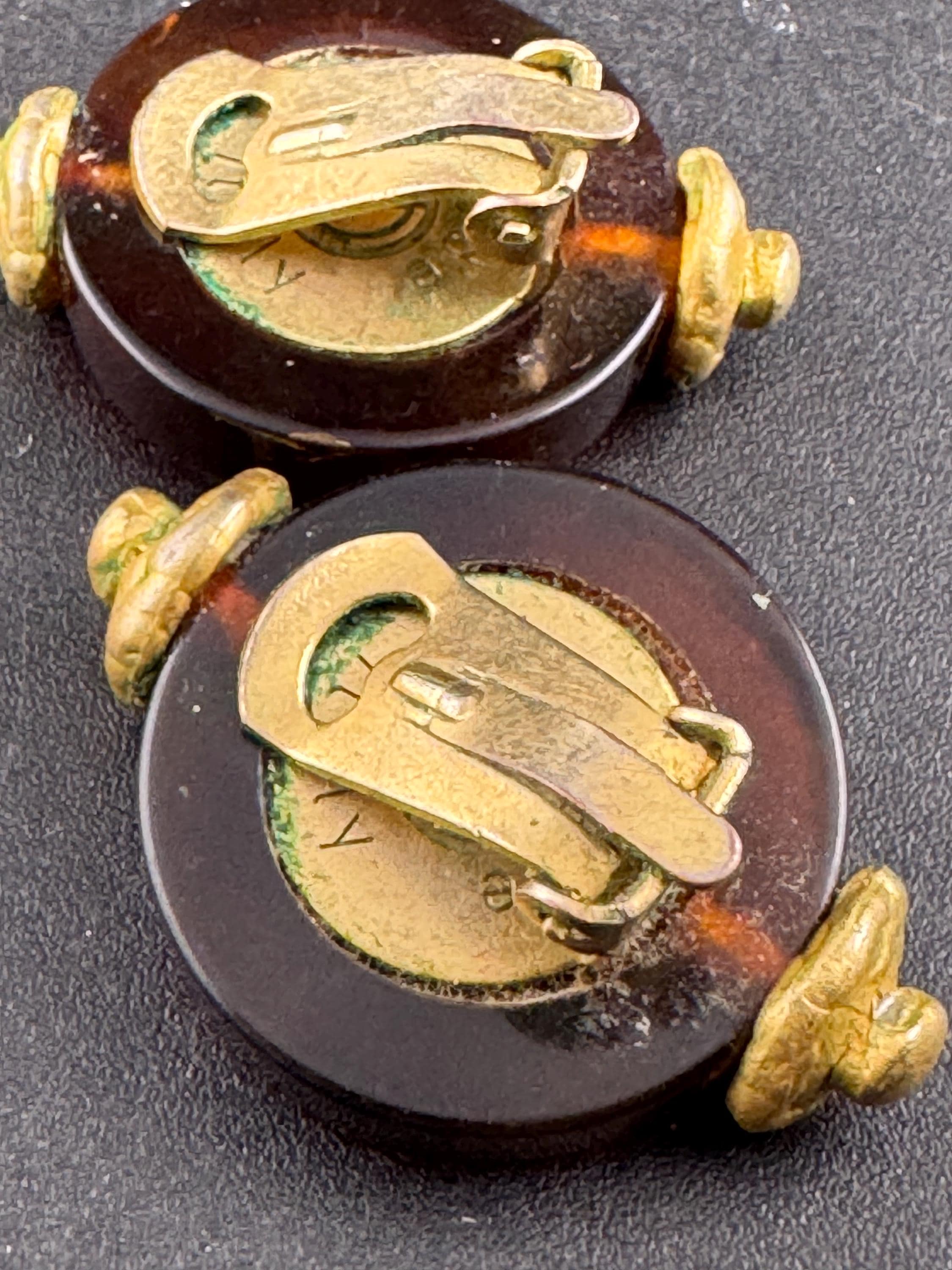 Vintage signed Italian brown Clip On Earrings: Gold Tone Etruscan  Earrings