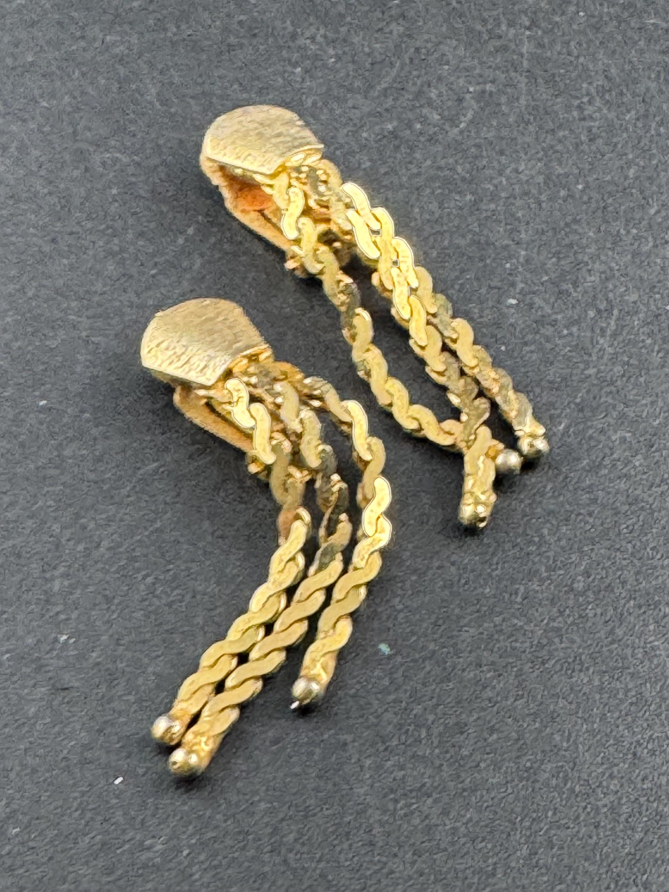 4.5cm Vintage serpentine chain tassel clip on earrings, brushed gold tone