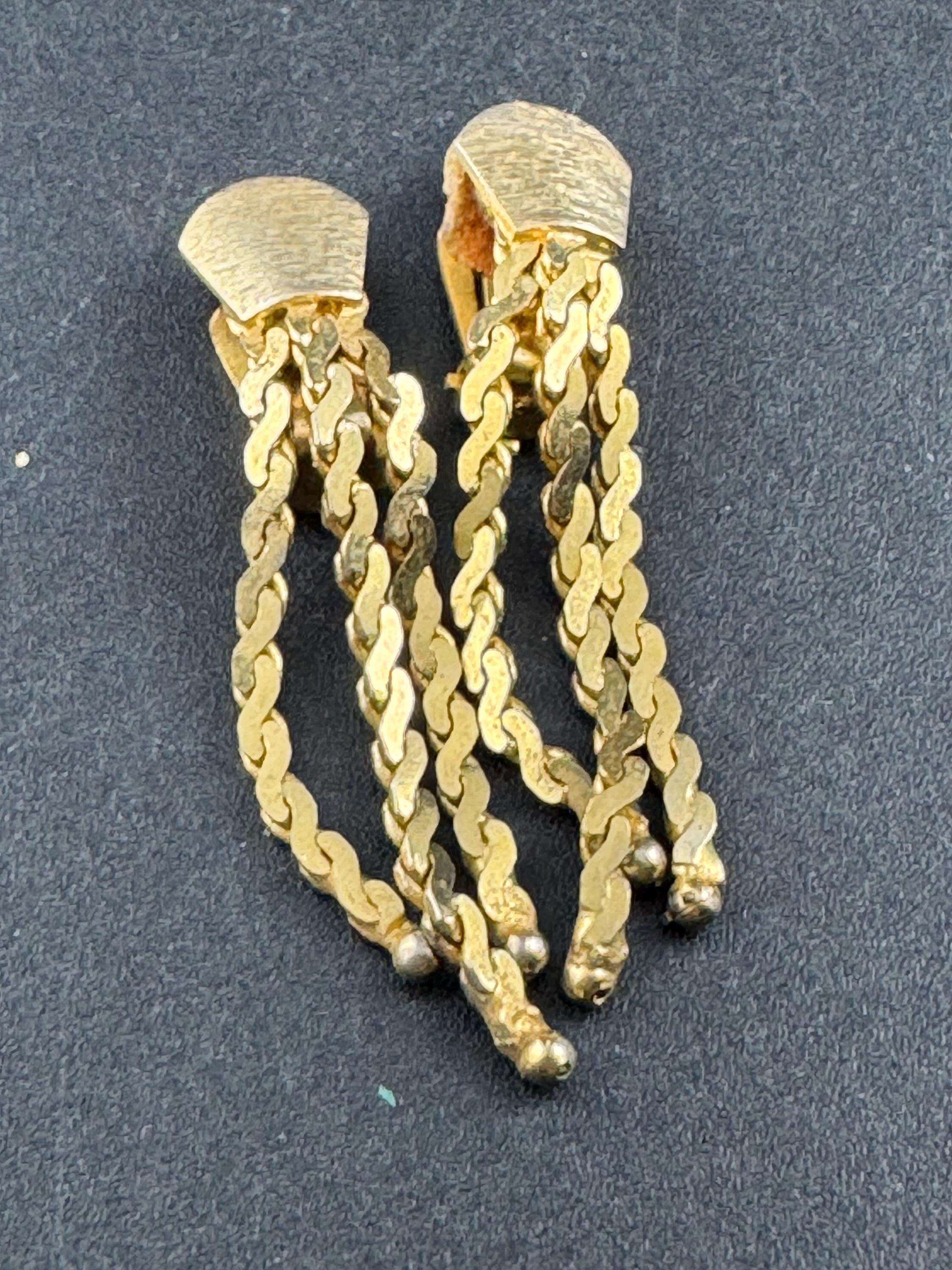 4.5cm Vintage serpentine chain tassel clip on earrings, brushed gold tone