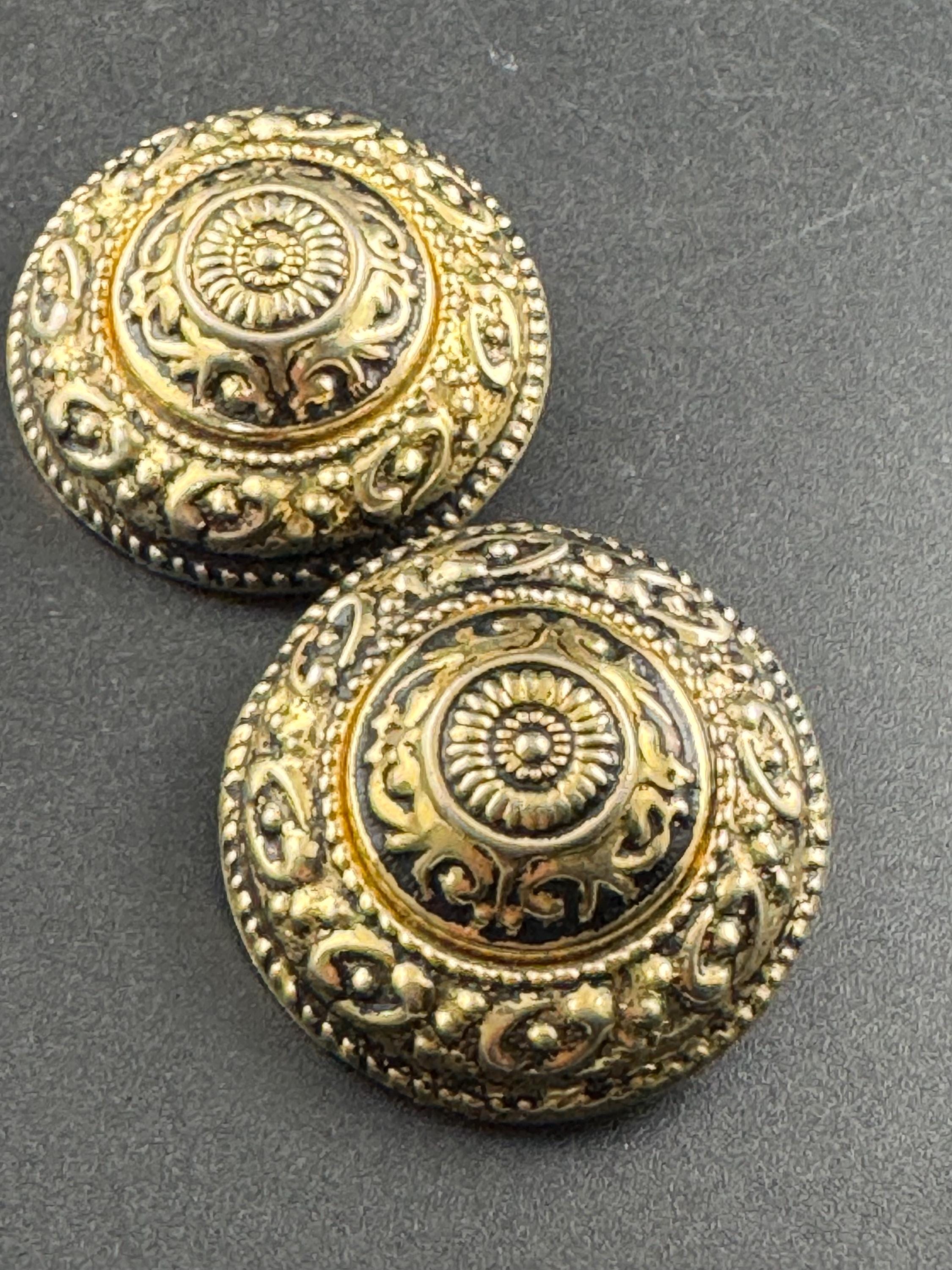Vintage oversized 4cm gold metal Etruscan domed big clip on earrings, 1980s