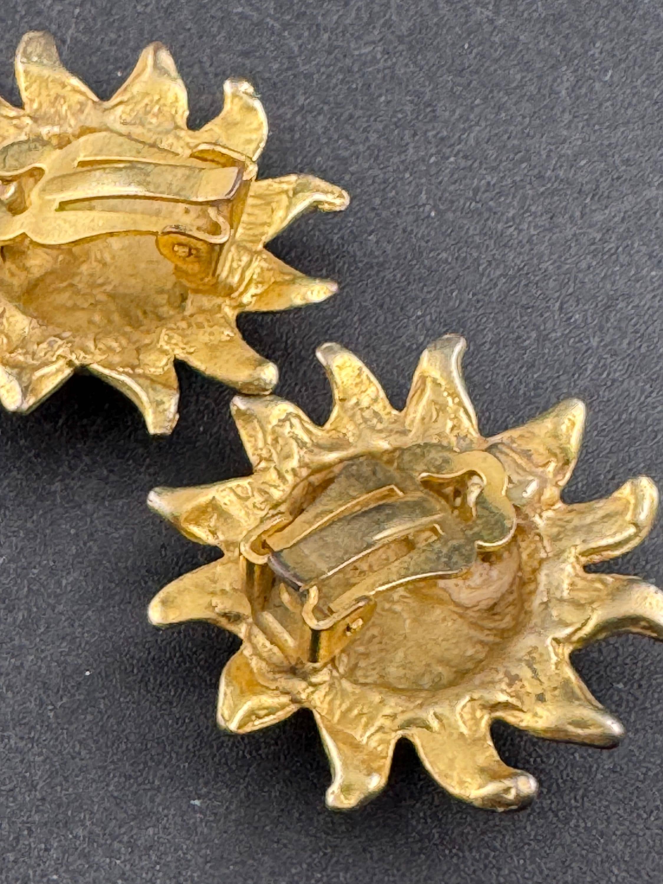Matte Gold Tone sun face Clip On Earrings: studs