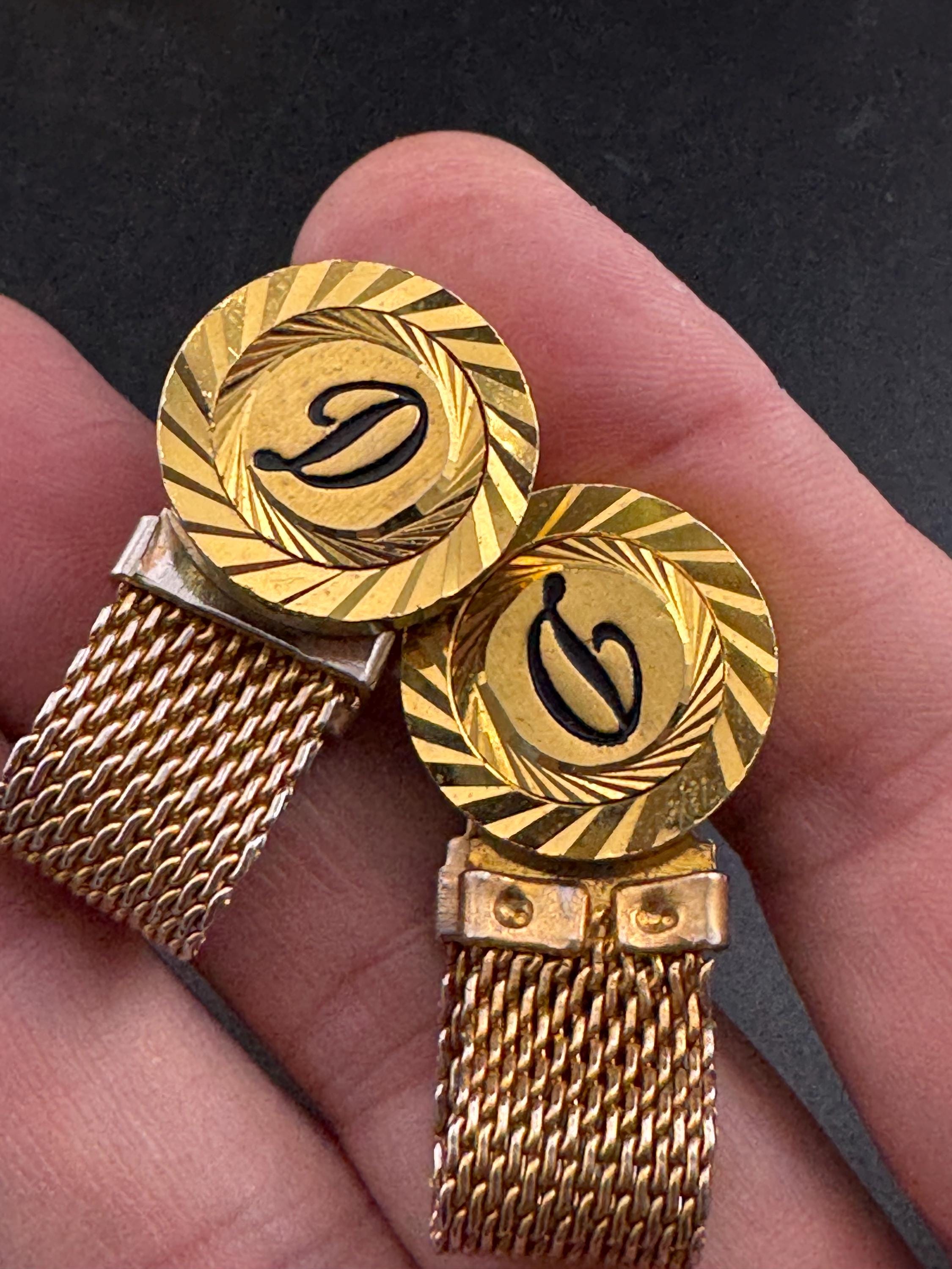 Vintage men’s gold mesh monogram Letter D cufflinks Brutalist 1970s