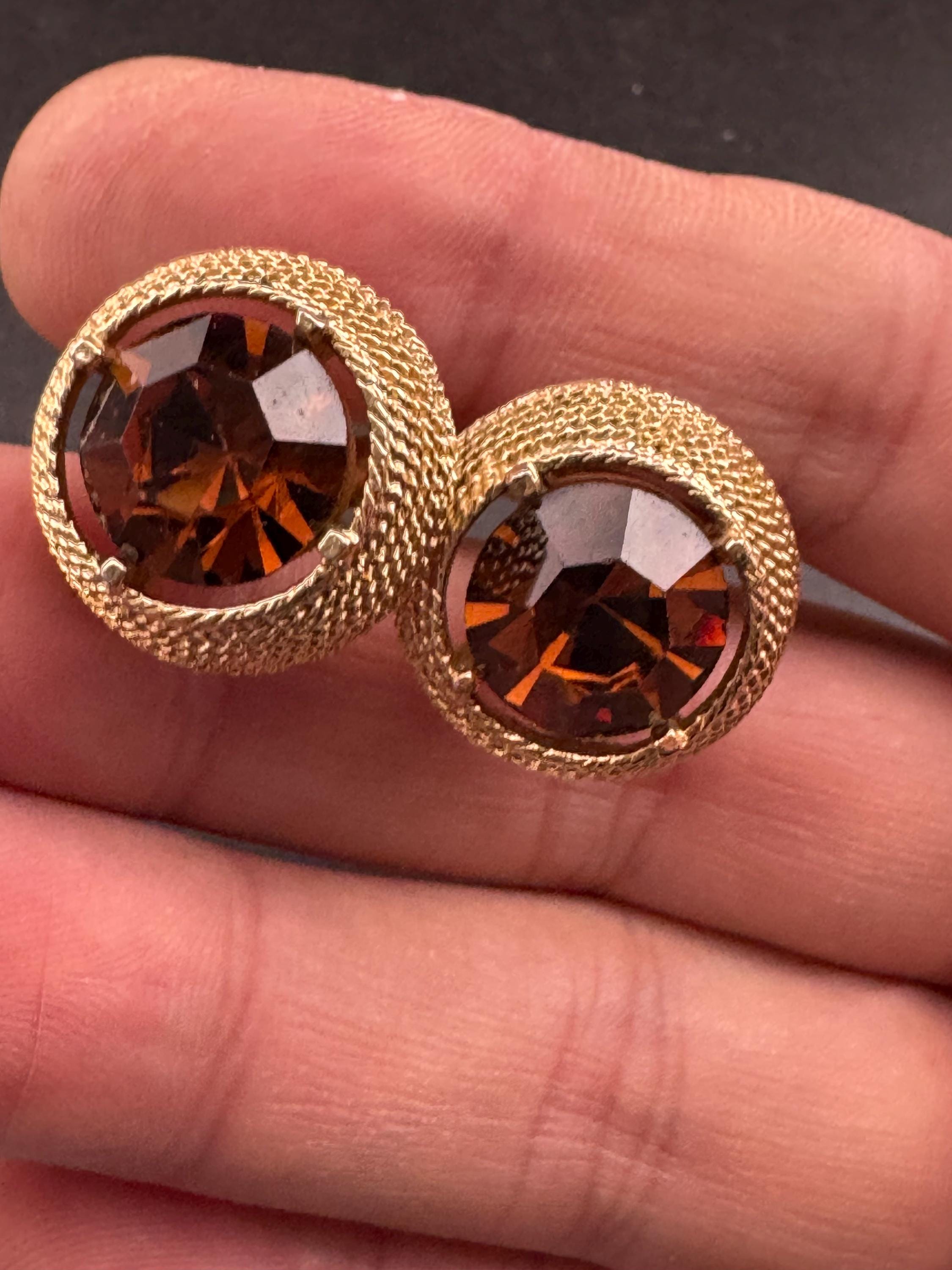 Vintage men’s gold cufflinks with brown cognac glass crystal Rhinestones, Brutalist 1970s