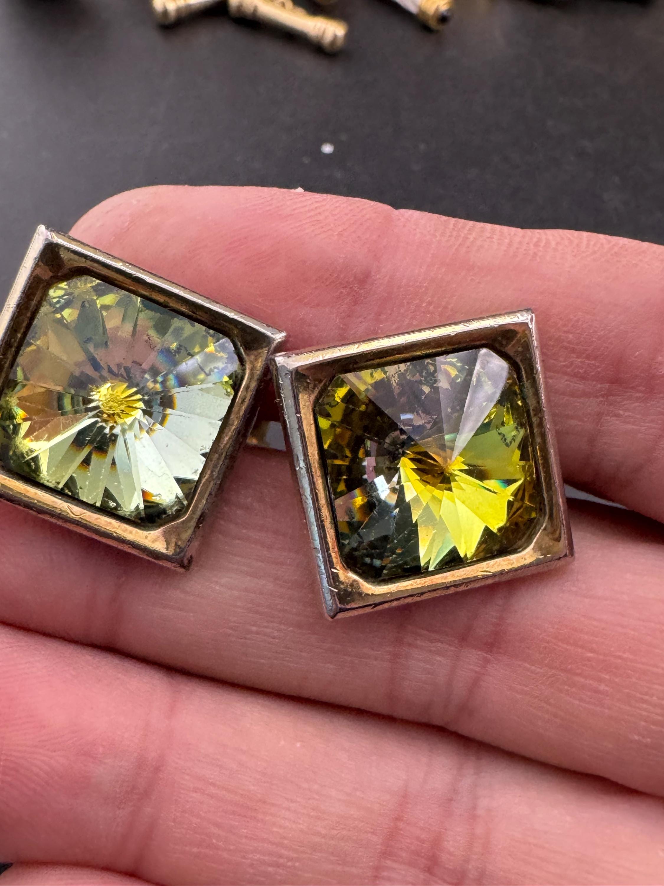 Vintage men’s gold cufflinks with green Rivoli crystal Rhinestones, Brutalist 1970s
