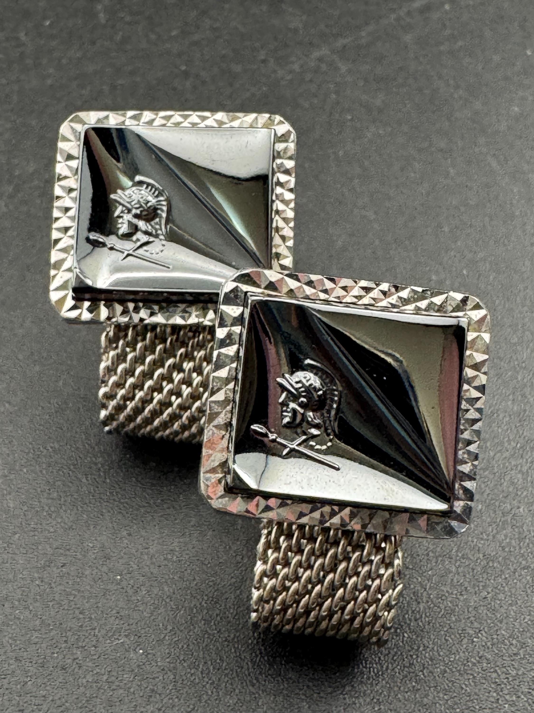 Vintage men’s centurion mesh cufflinks with black hematite , Brutalist 1970s silver tone