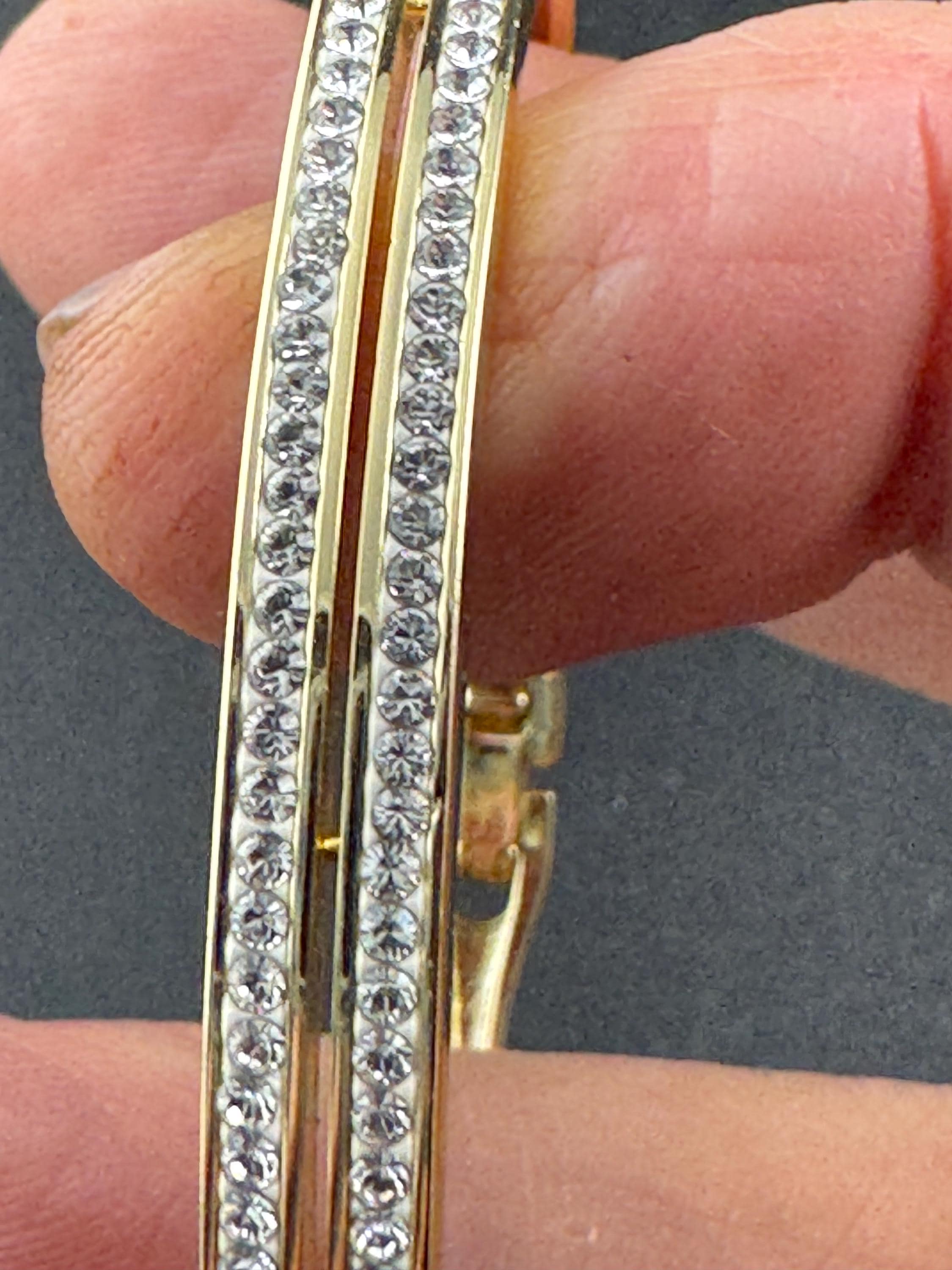 Retro clear diamanté hinged double channel set crystal bangle