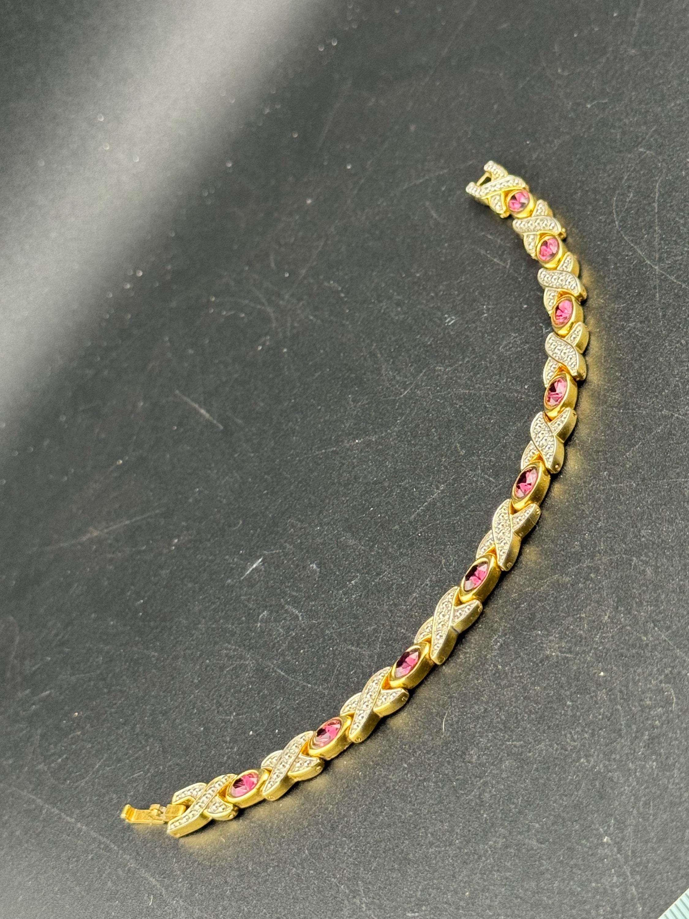 retro gold tone XO faux amethyst cabochon bracelet 19cm