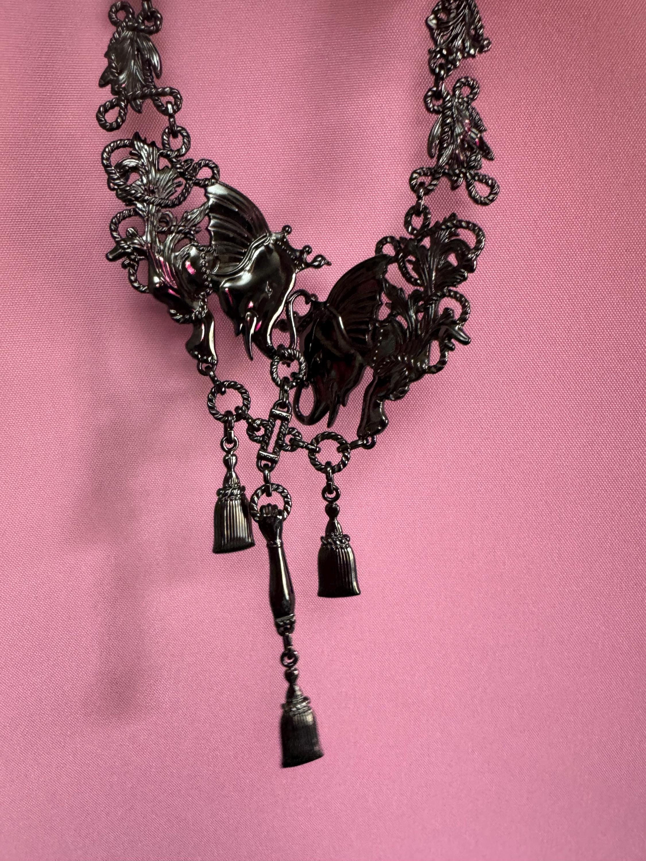 Designer Marlies Dekkers gun metal elephant bib necklace, Johan Maurits