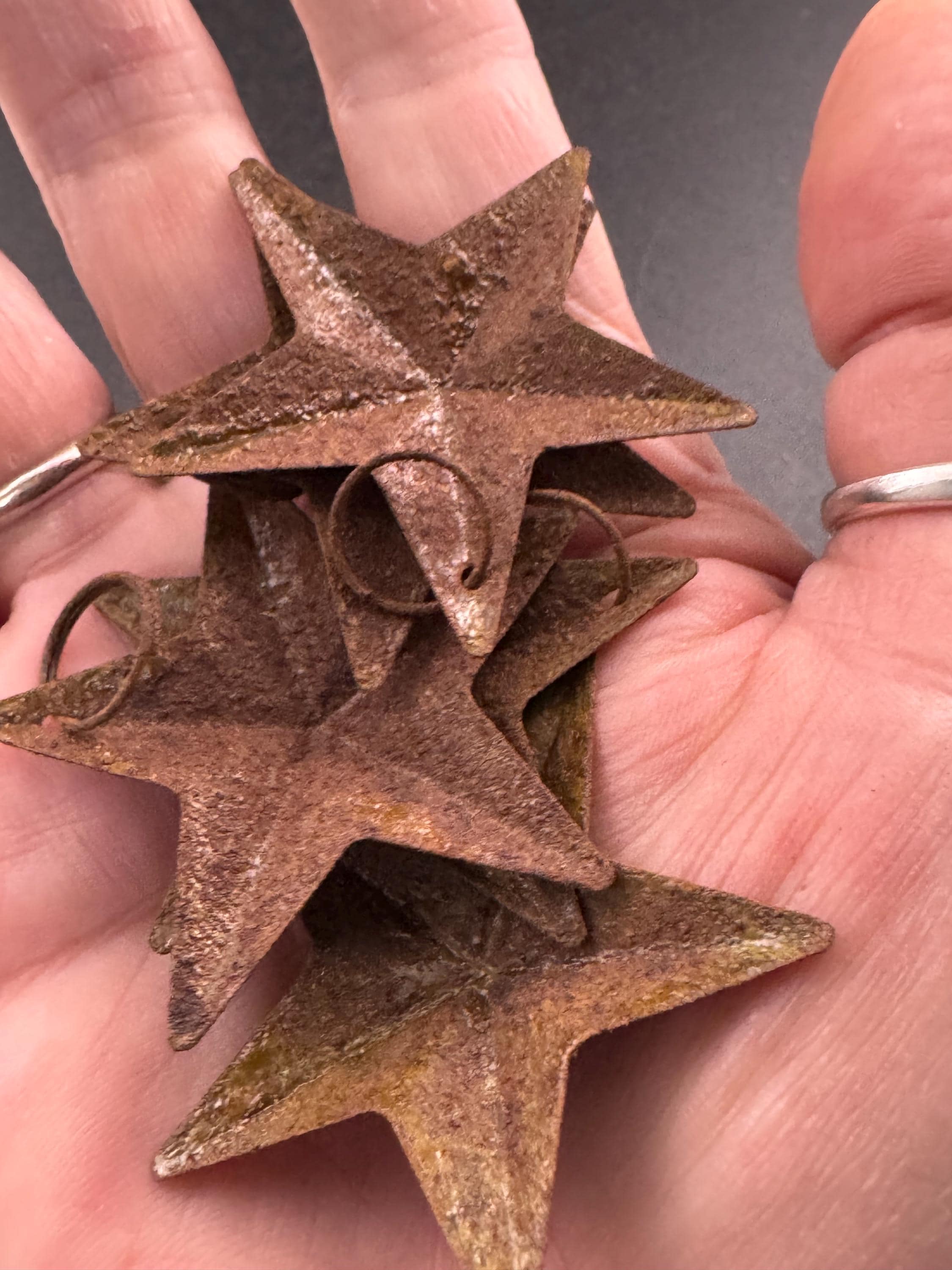5 Rusty Metal Star Bells: Christmas Rustic Craft Supplies