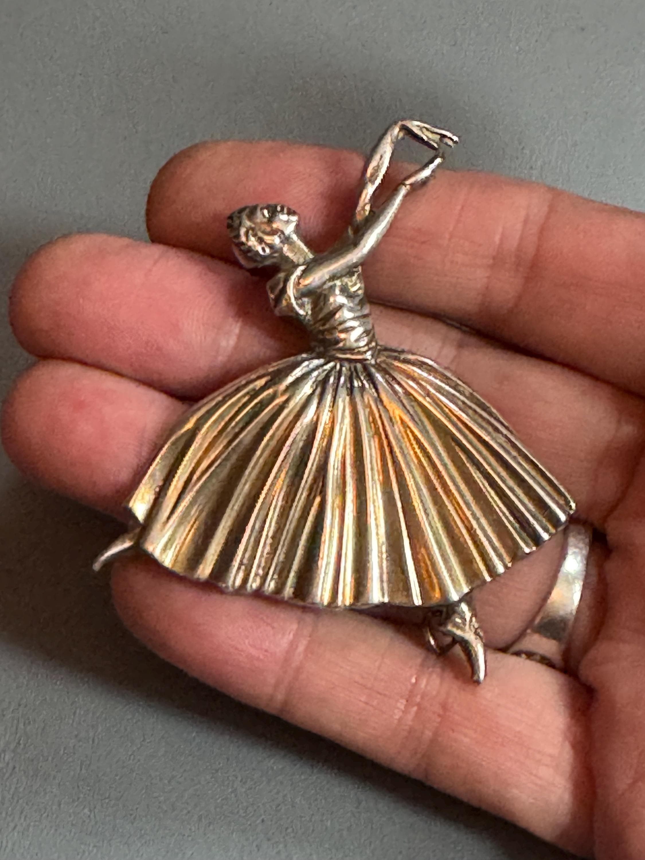 925 Art deco dancing lady brooch, vintage 7cm, sterling silver