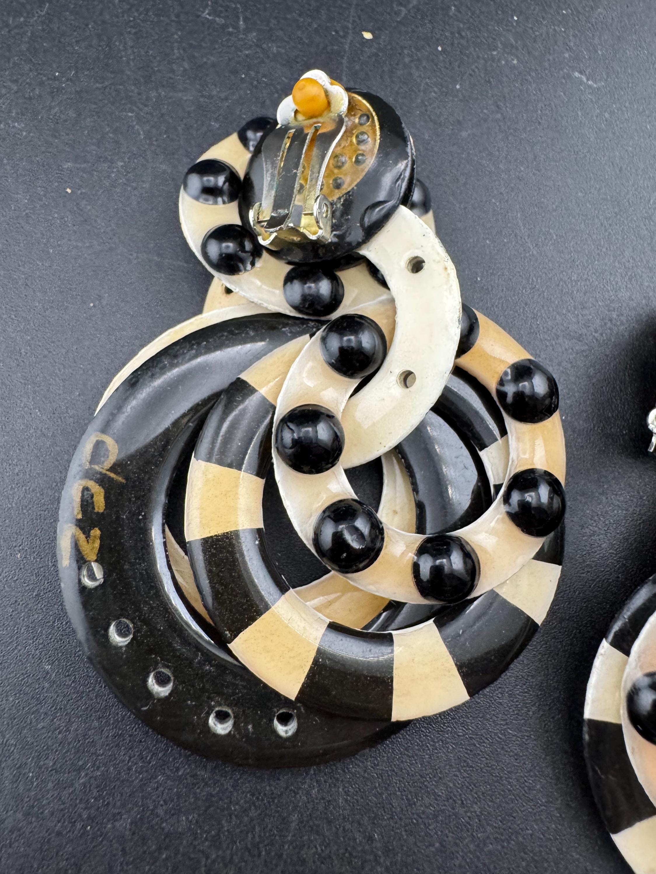 Vintage black and cream plastic hoops dangly drop clip on earrings, signed