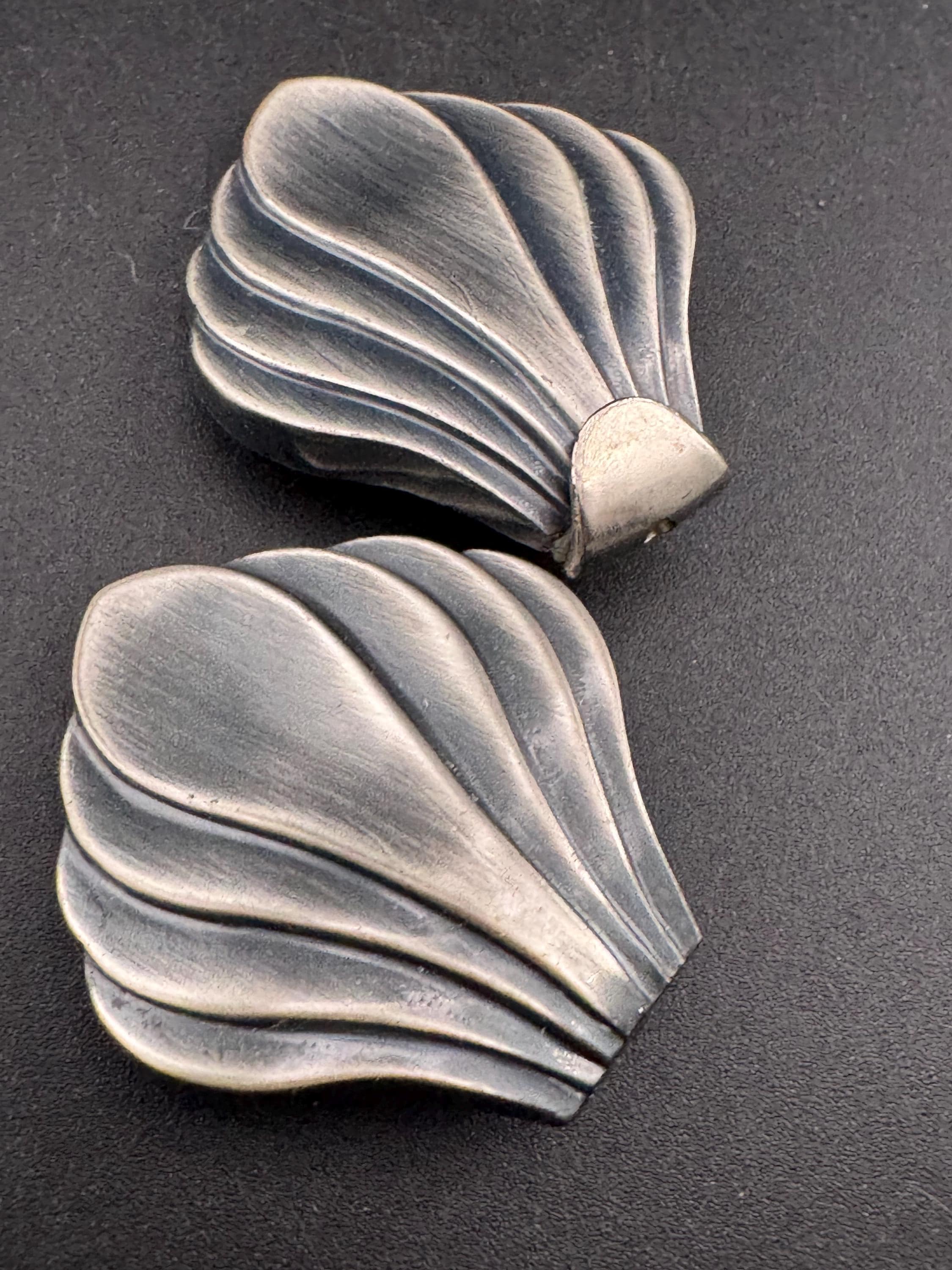 Vintage plastic oversized silver grey  clip on earrings, lightweight 4cm