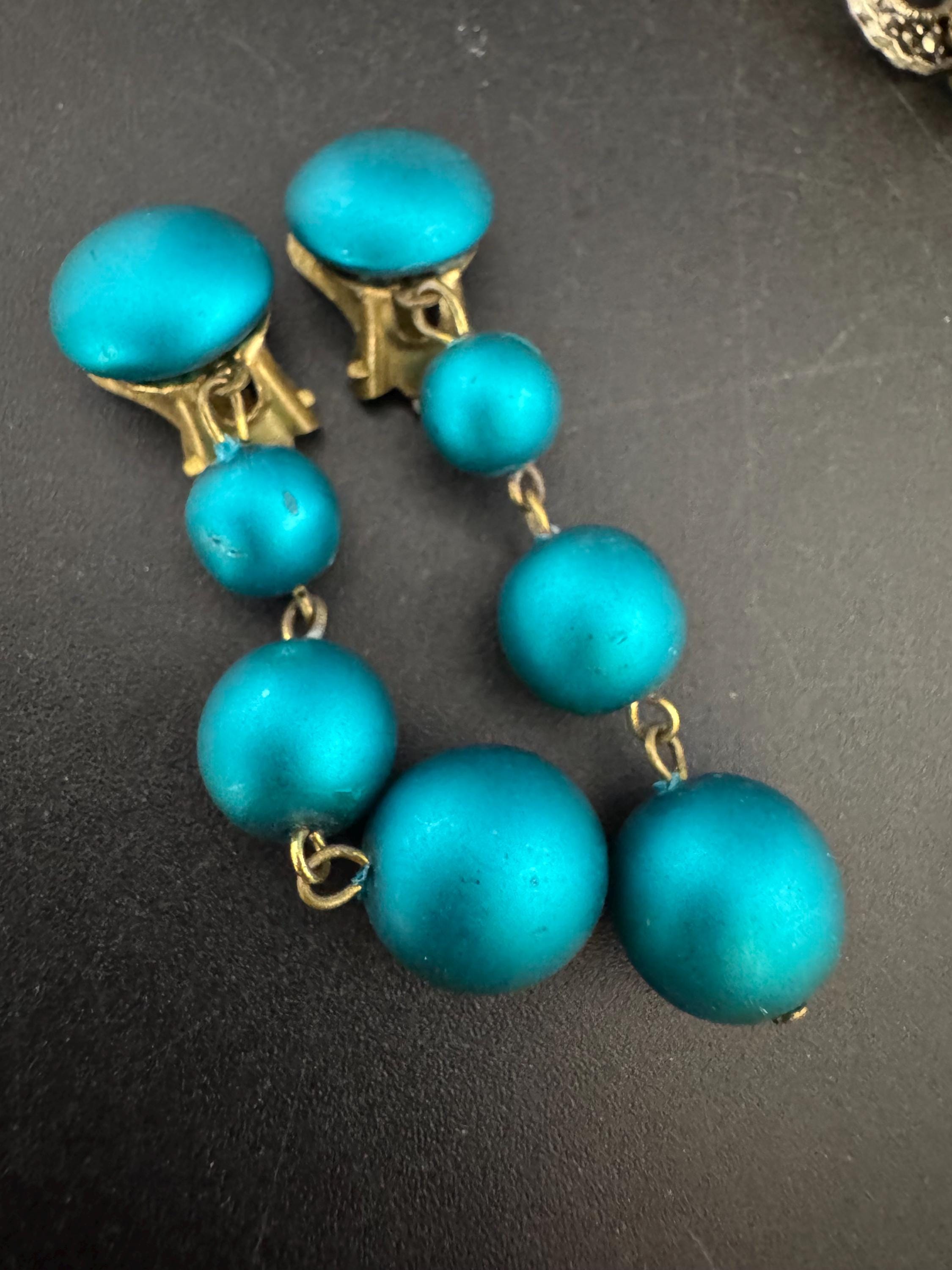 Vintage teal green acrylic bead dangly clip on earrings